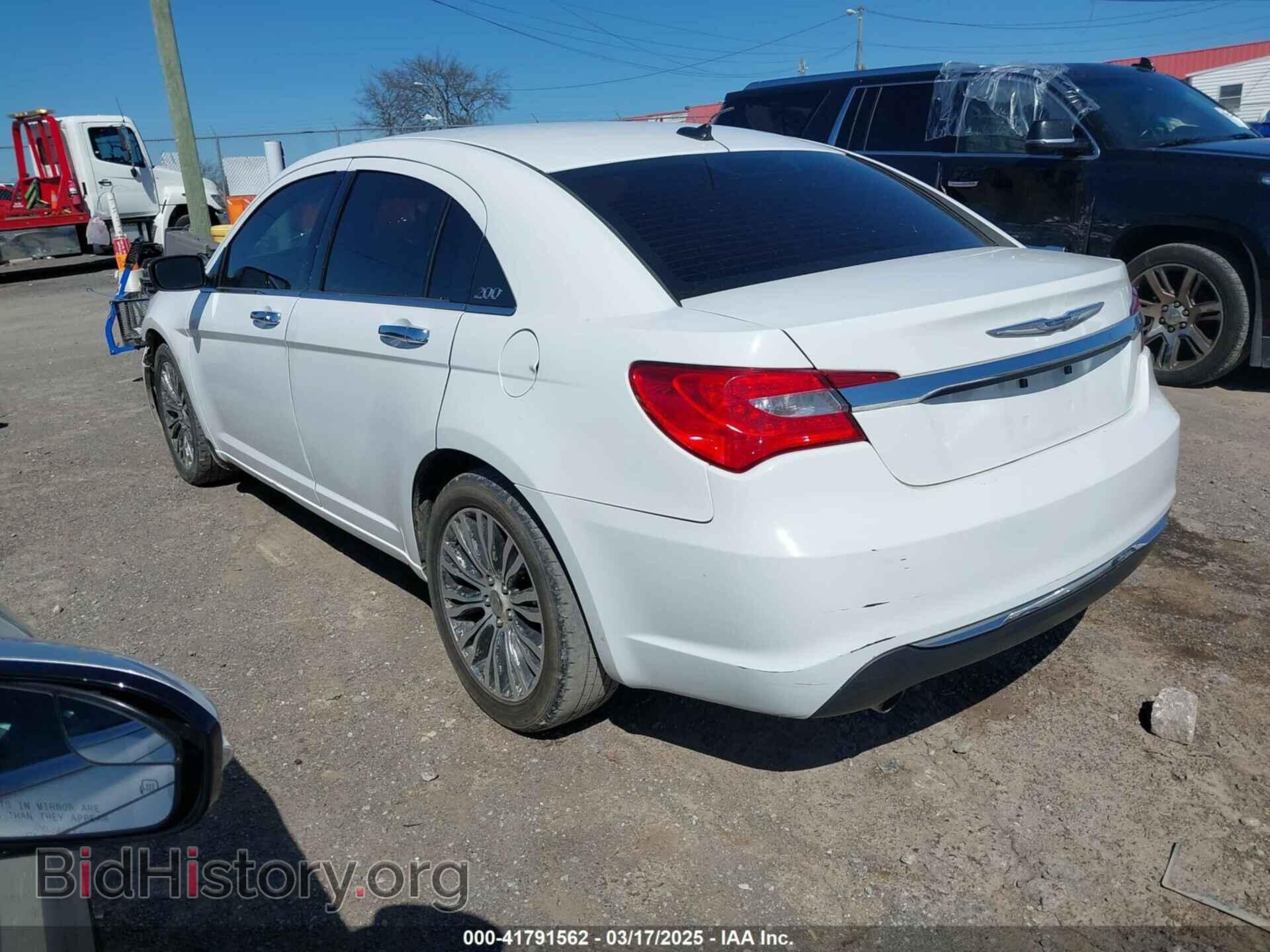 2013 CHRYSLER 200 - VIN: 1C3CCBCG5DN553457 - Фото 3
