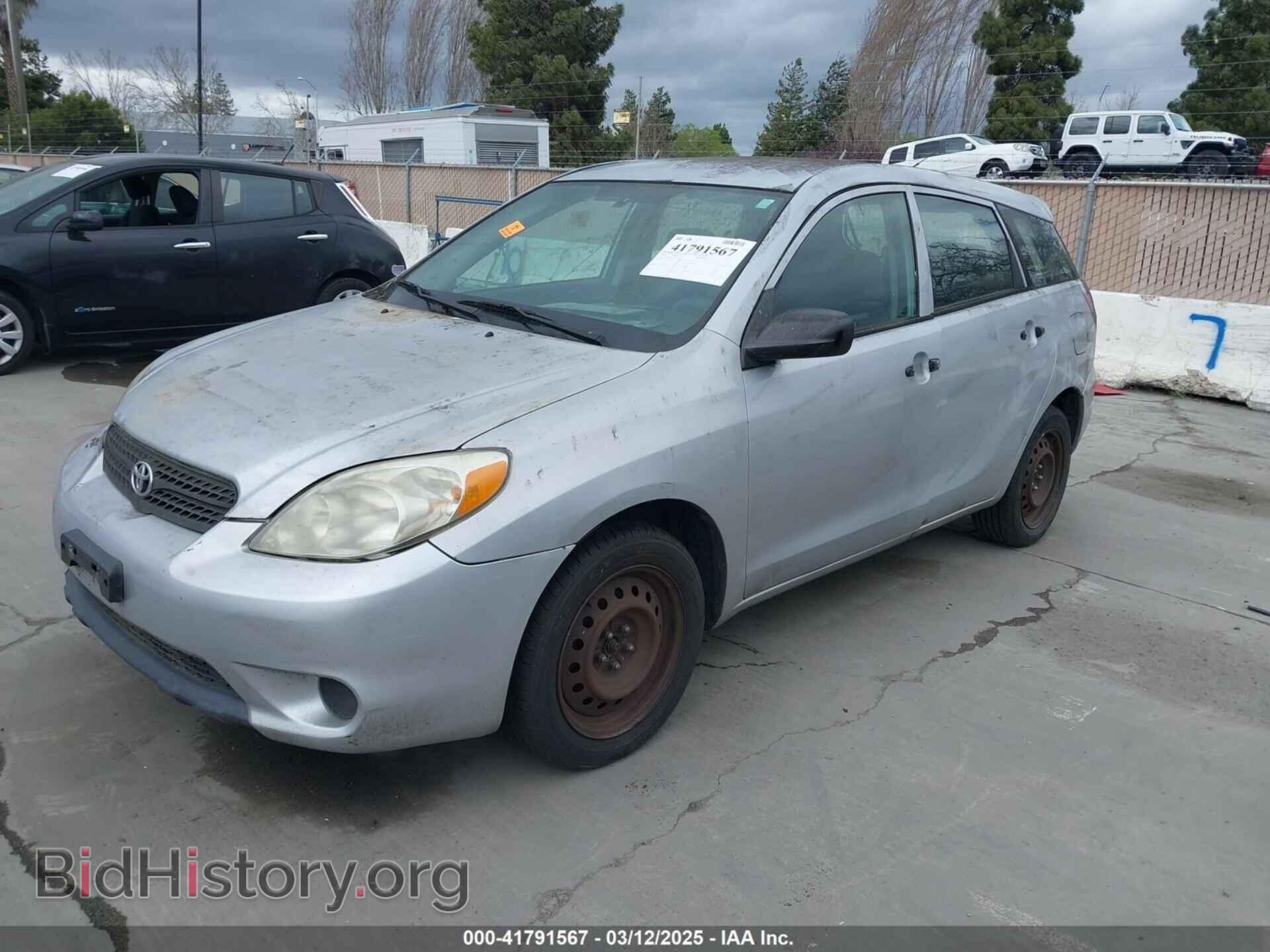 2005 TOYOTA MATRIX - VIN: 2T1KR32E55C323529 - Фото 2