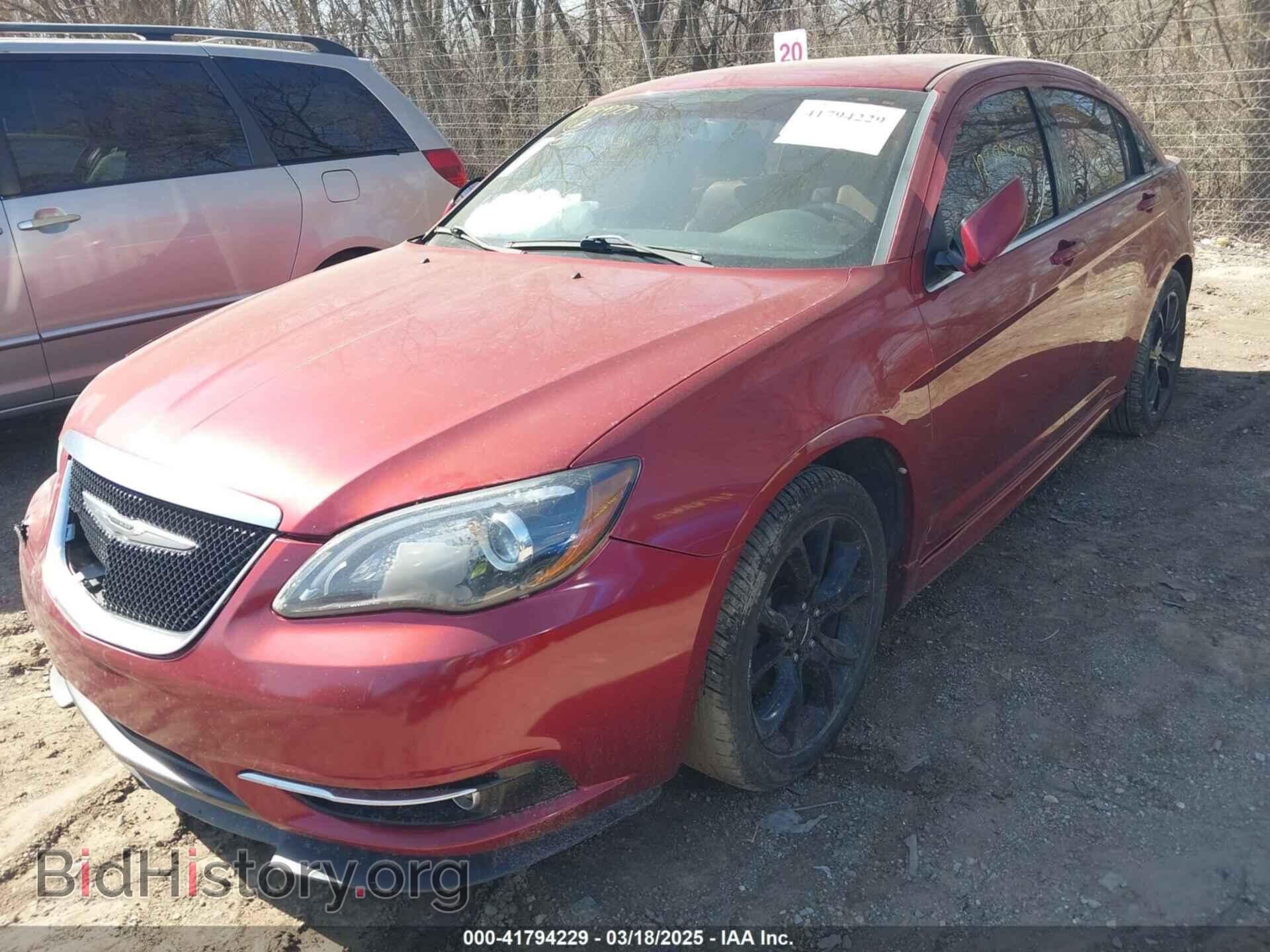 2013 CHRYSLER 200 - VIN: 1C3CCBCG4DN719399 - Фото 2