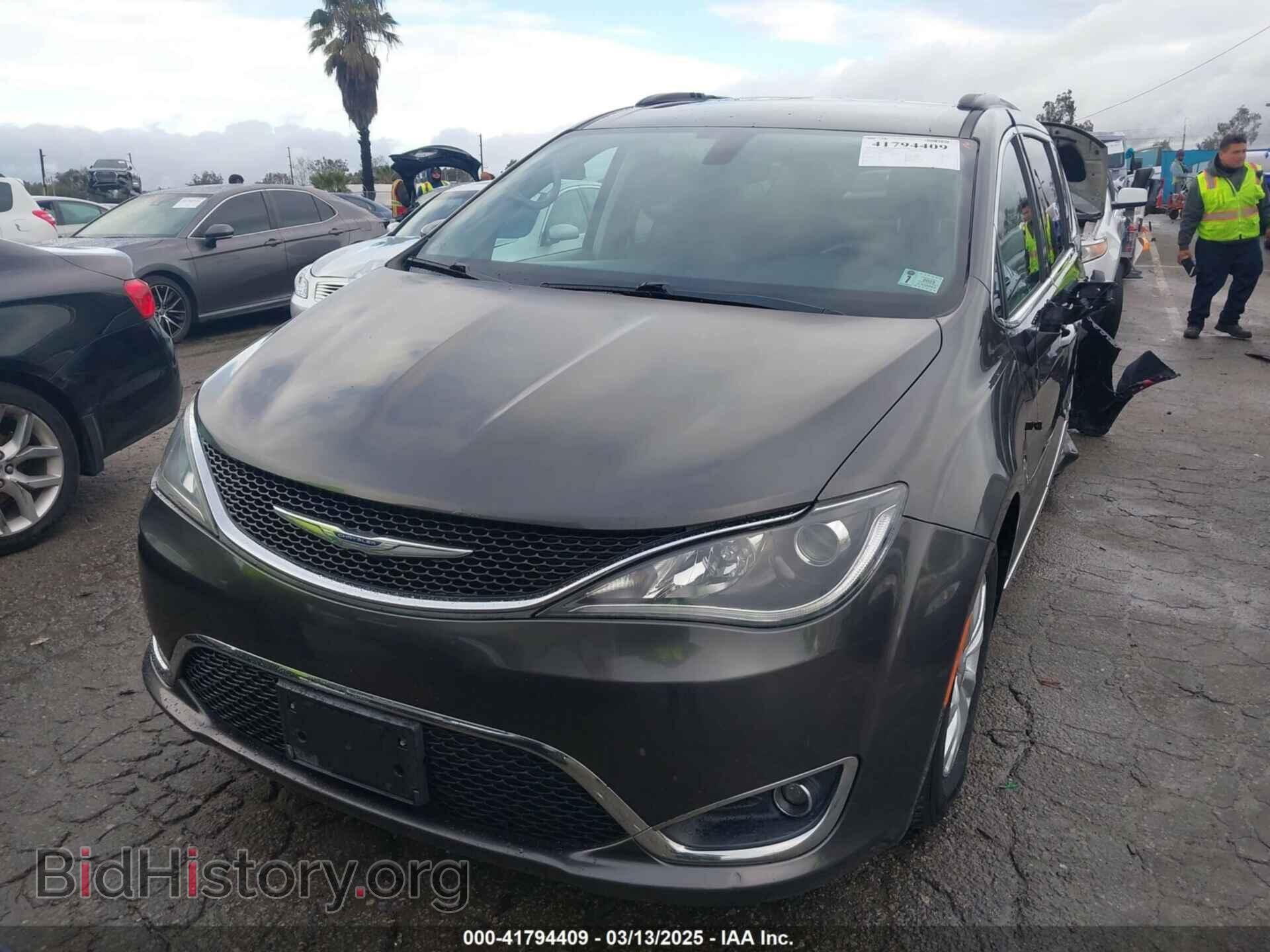 2017 CHRYSLER PACIFICA - VIN: 2C4RC1BG6HR621887 - Фото 2