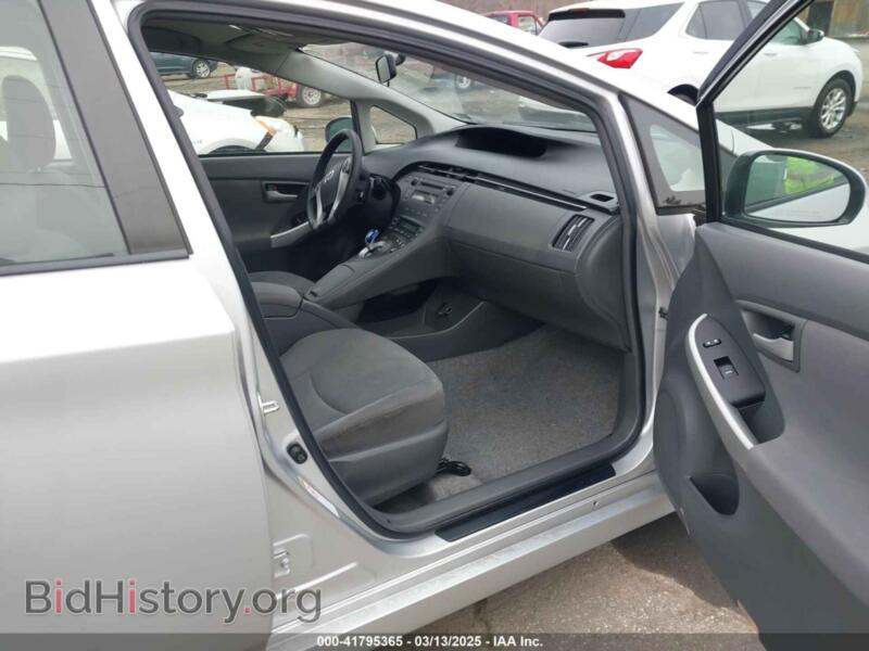 2010 Toyota PRIUS (VIN JTDKN3DU8A0228564) — photo 5 of 16