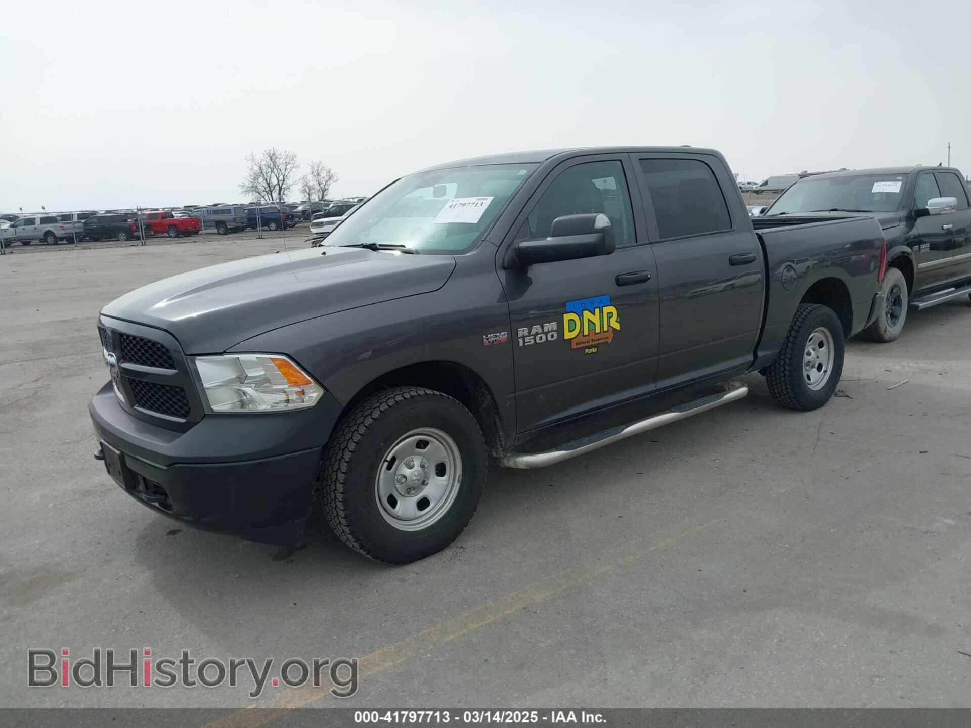 2018 RAM 1500 - VIN: 1C6RR7XT3JS270620 - Фото 2