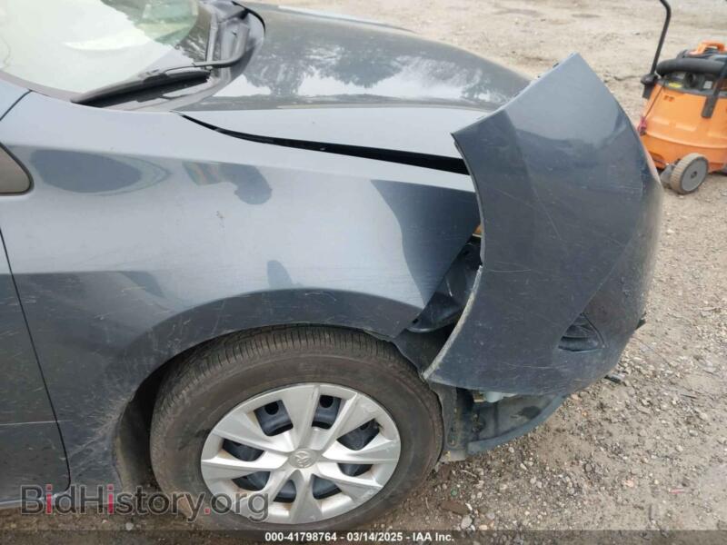 2019 Toyota COROLLA (VIN 2T1BURHE3KC191830) — фото 6 из 17
