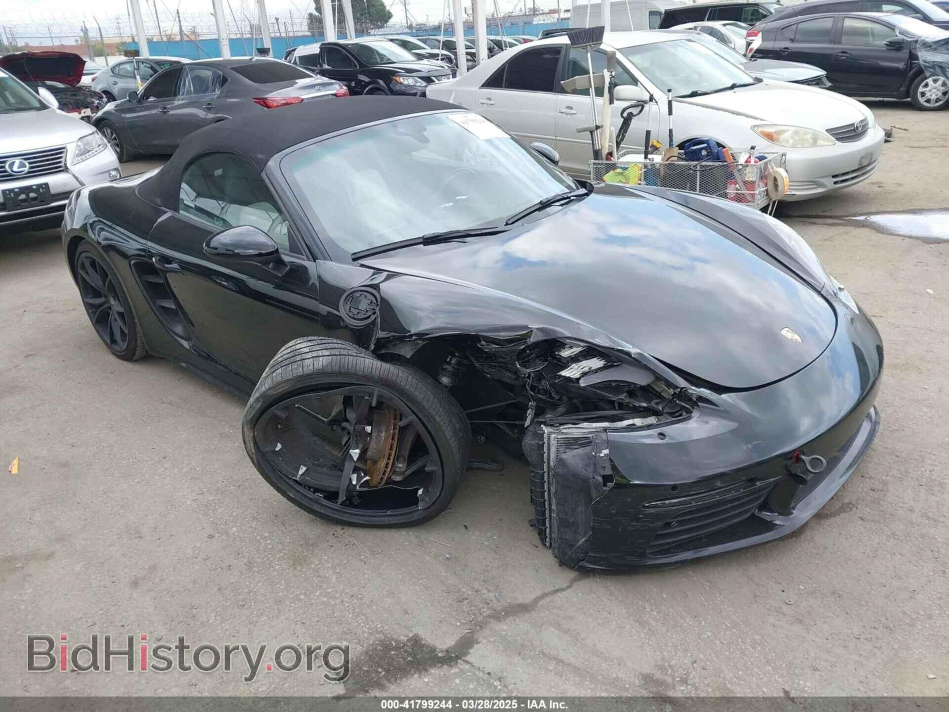 Photo WP0CA2A84JS210262 - PORSCHE 718 BOXSTER 2018
