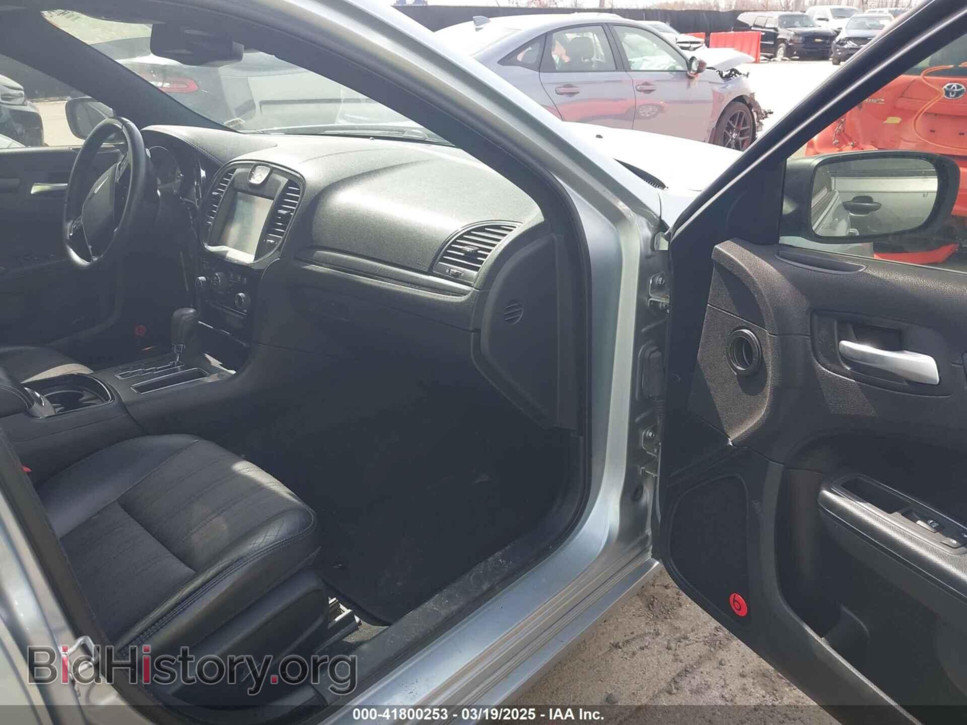 2013 CHRYSLER 300 - VIN: 2C3CCAGT9DH590053 - Фото 5