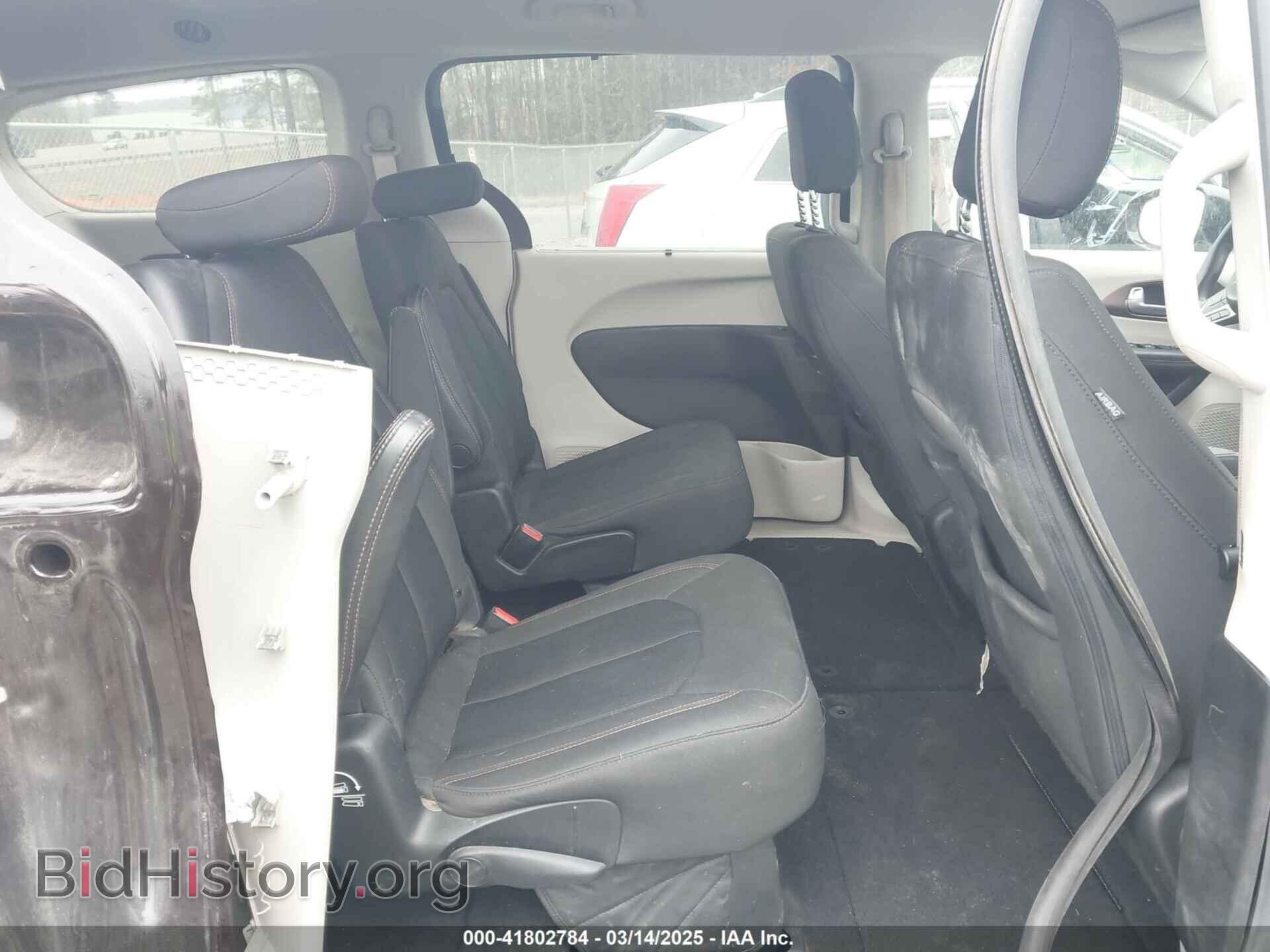2019 CHRYSLER PACIFICA - VIN: 2C4RC1FG1KR541611 - Photo 8
