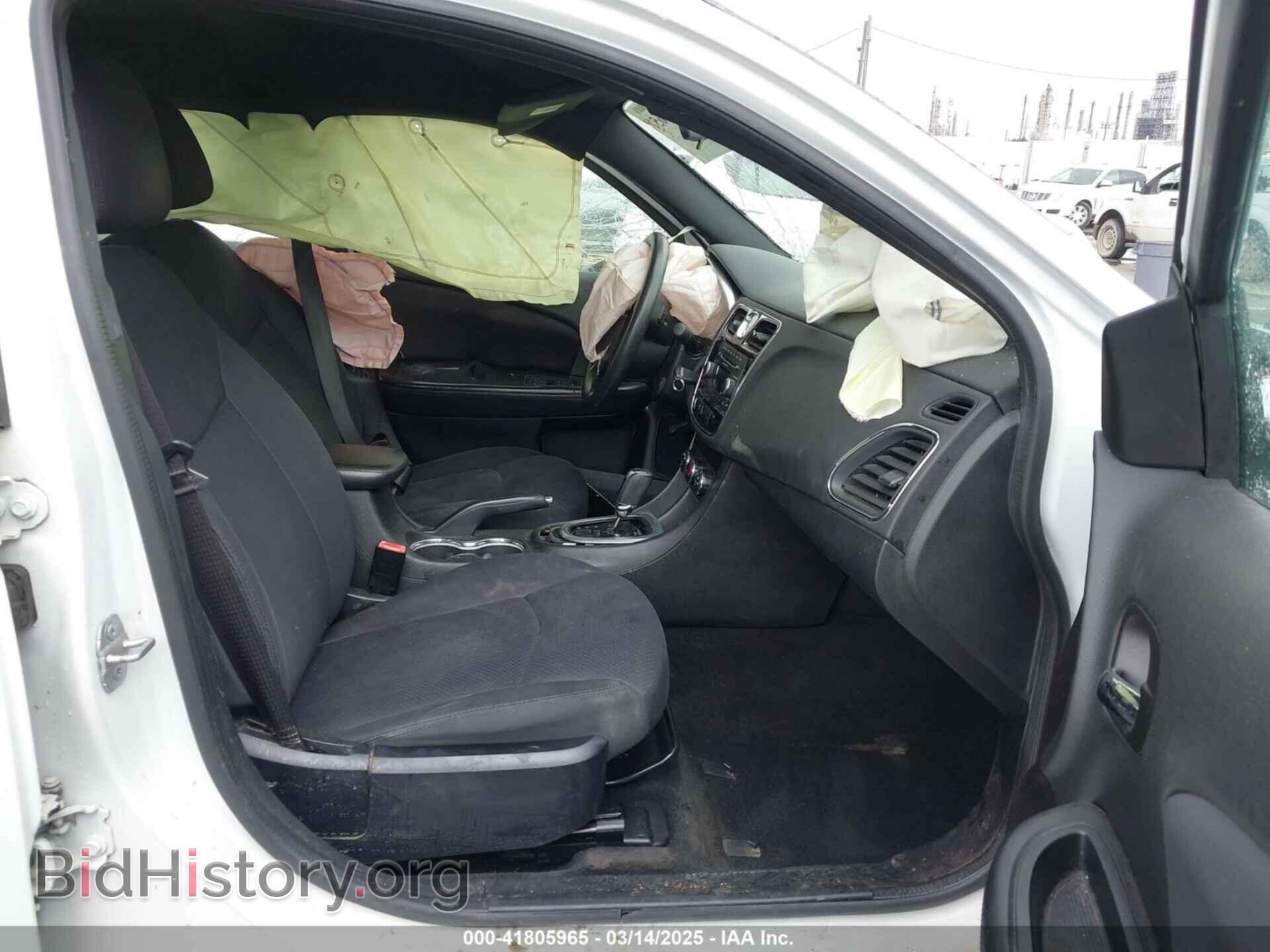 2014 CHRYSLER 200 - VIN: 1C3CCBAB9EN210269 - Photo 5