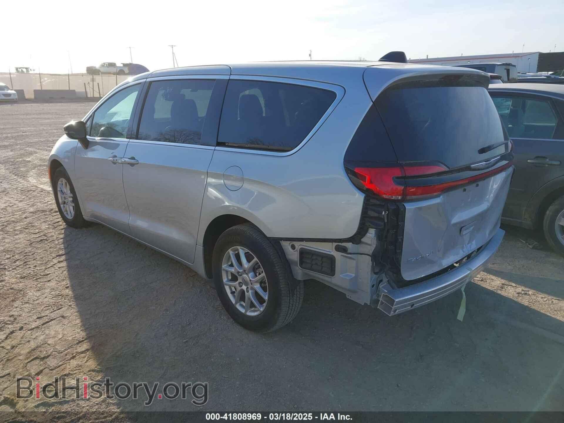 2024 CHRYSLER PACIFICA - VIN: 2C4RC1BG0RR138963 - Фото 3