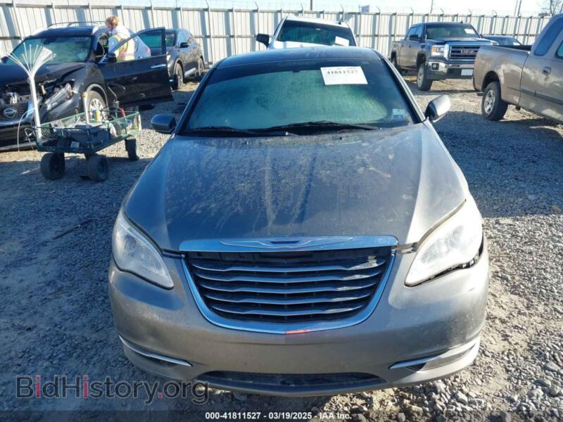 2013 Chrysler 200 (VIN 1C3CCBAG0DN729186) — фото 13 из 17