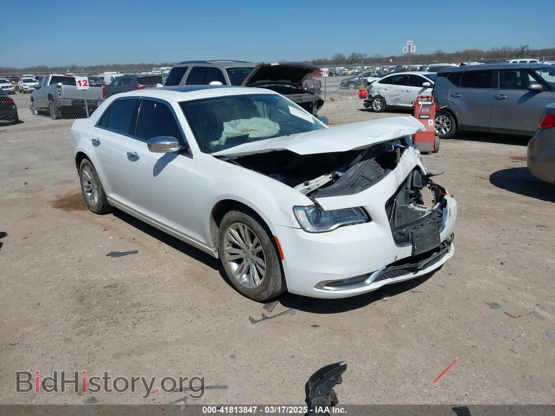 Фотография 2C3CCAEG5HH570670 - CHRYSLER 300C 2017