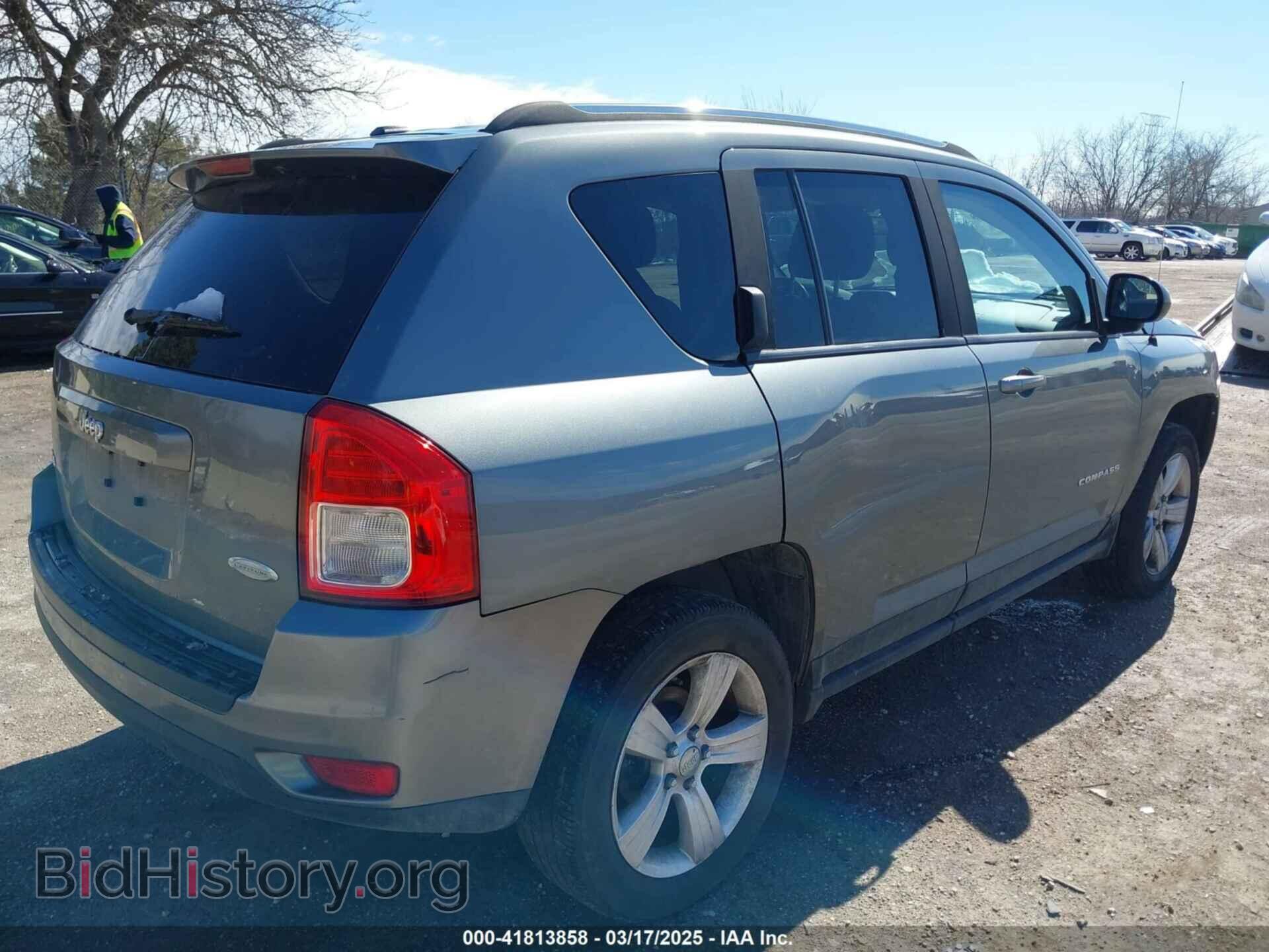 2012 JEEP COMPASS - VIN: 1C4NJDEB6CD562986 - Photo 4