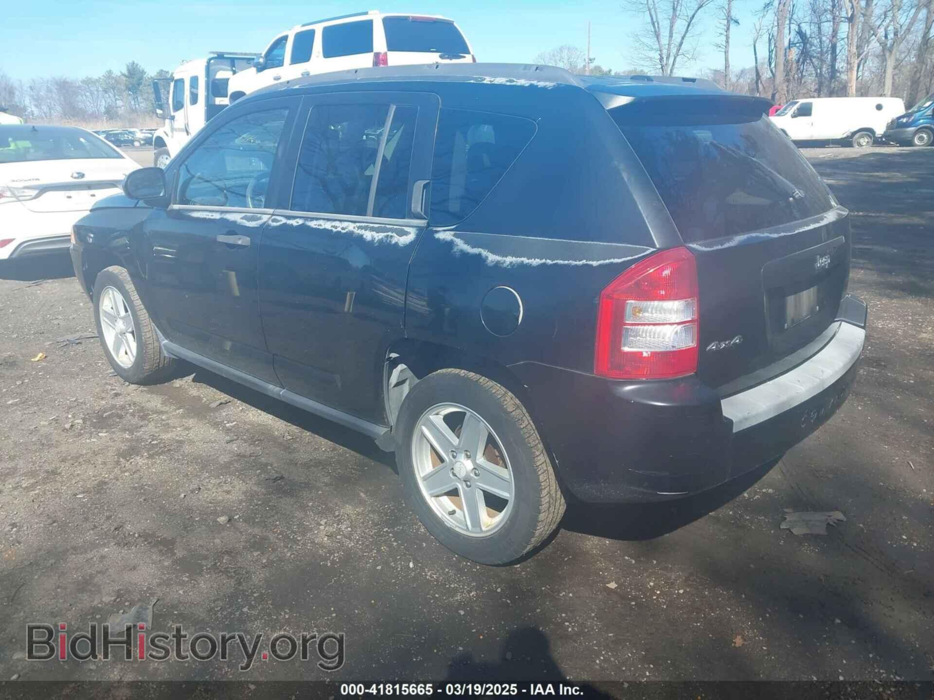 2007 JEEP COMPASS - VIN: 1J8FF47WX7D180657 - Фото 3