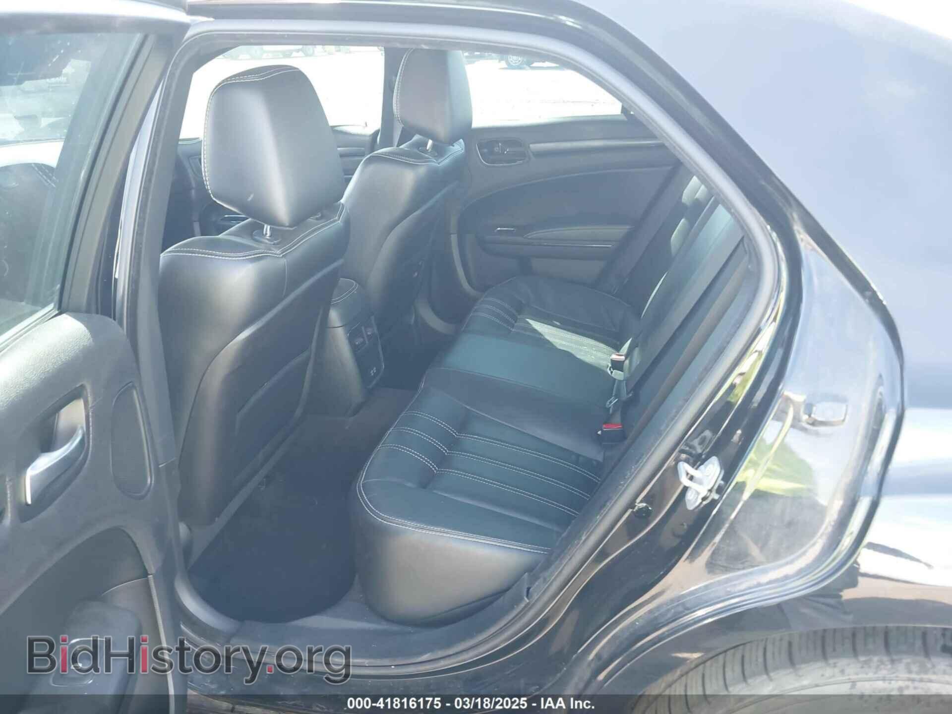 2016 CHRYSLER 300 - VIN: 2C3CCAGGXGH248733 - Фото 8