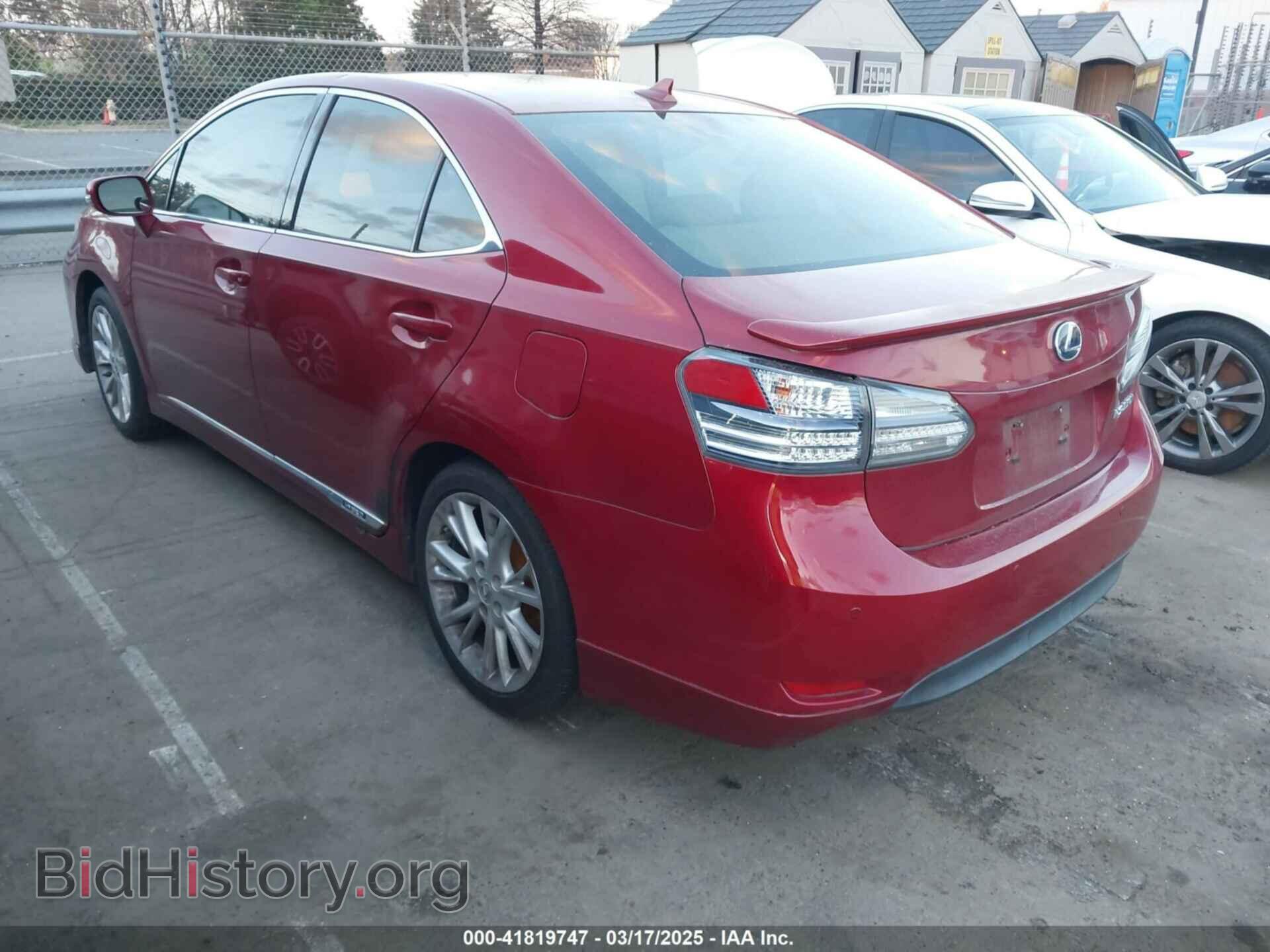 2011 LEXUS HS 250H - VIN: JTHBB1BA6B2043942 - Photo 3
