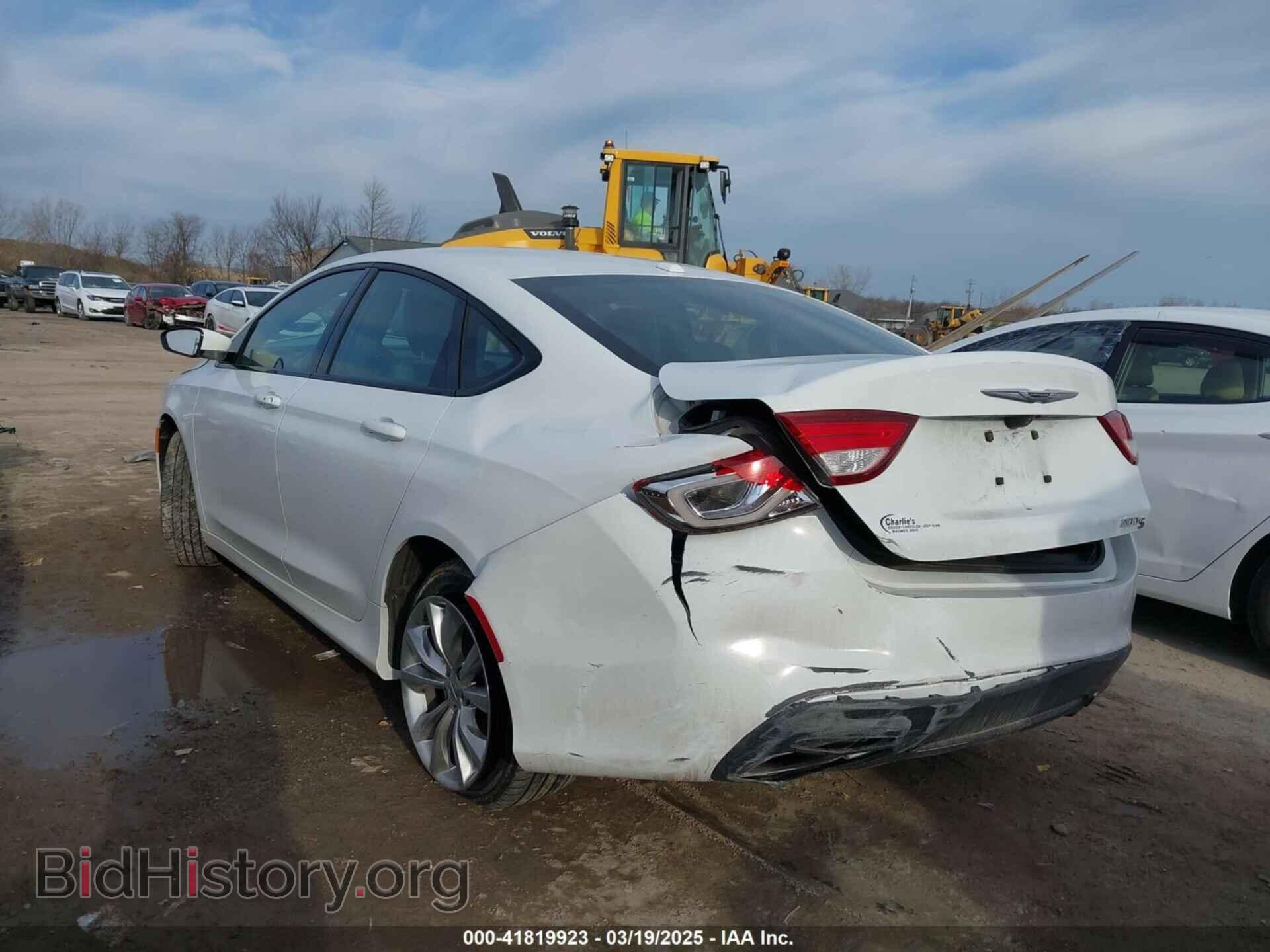 2016 CHRYSLER 200 - VIN: 1C3CCCBB6GN141810 - Фото 3