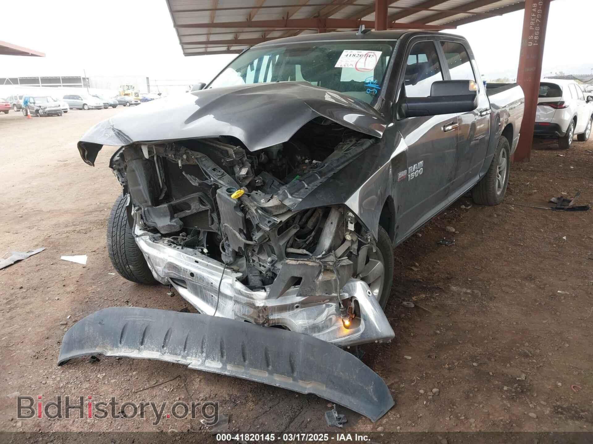 2017 RAM 1500 - VIN: 3C6RR7LT4HG709900 - Фото 2