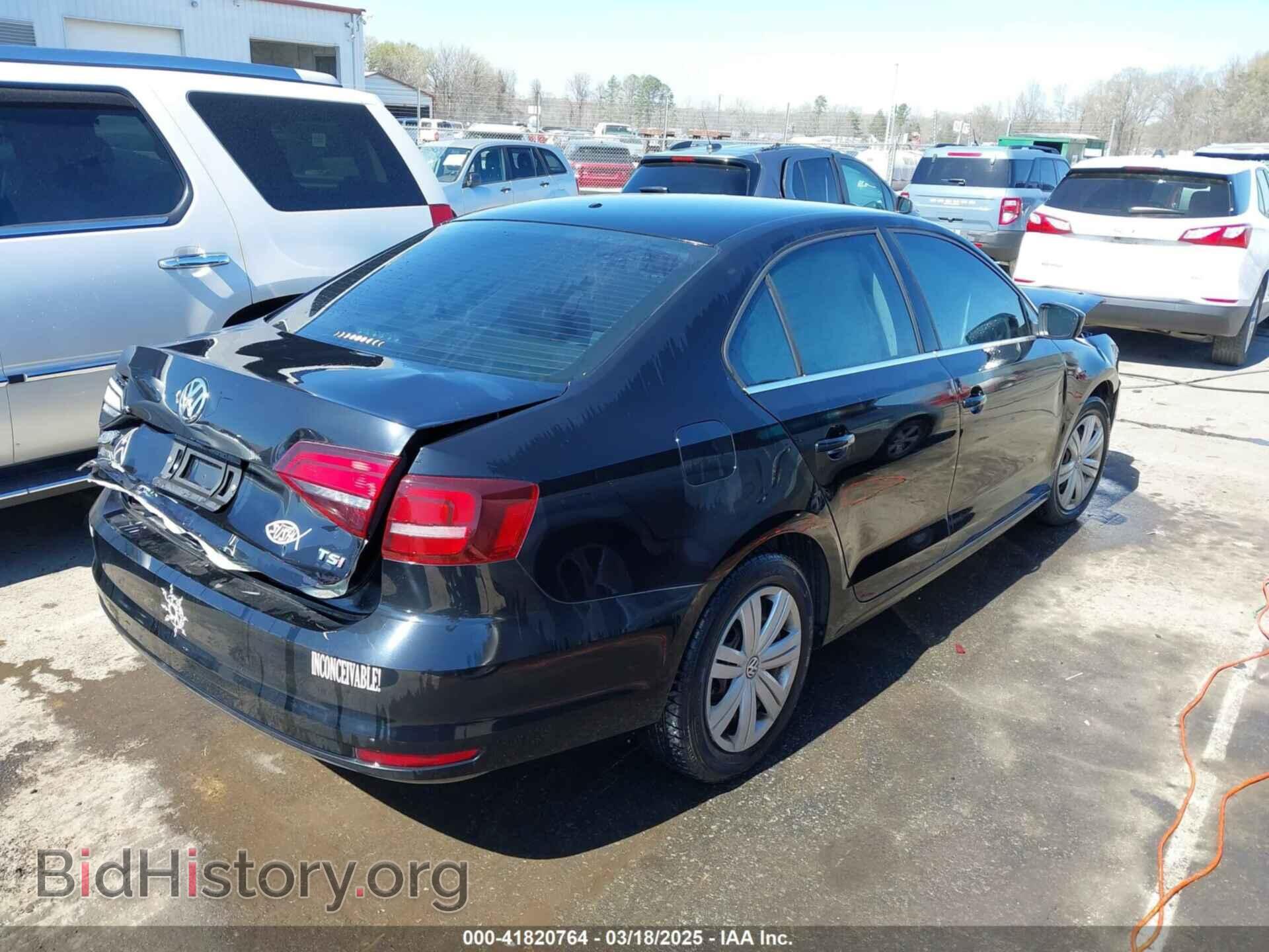 2017 VOLKSWAGEN JETTA - VIN: 3VW2B7AJ3HM366589 - Фото 4
