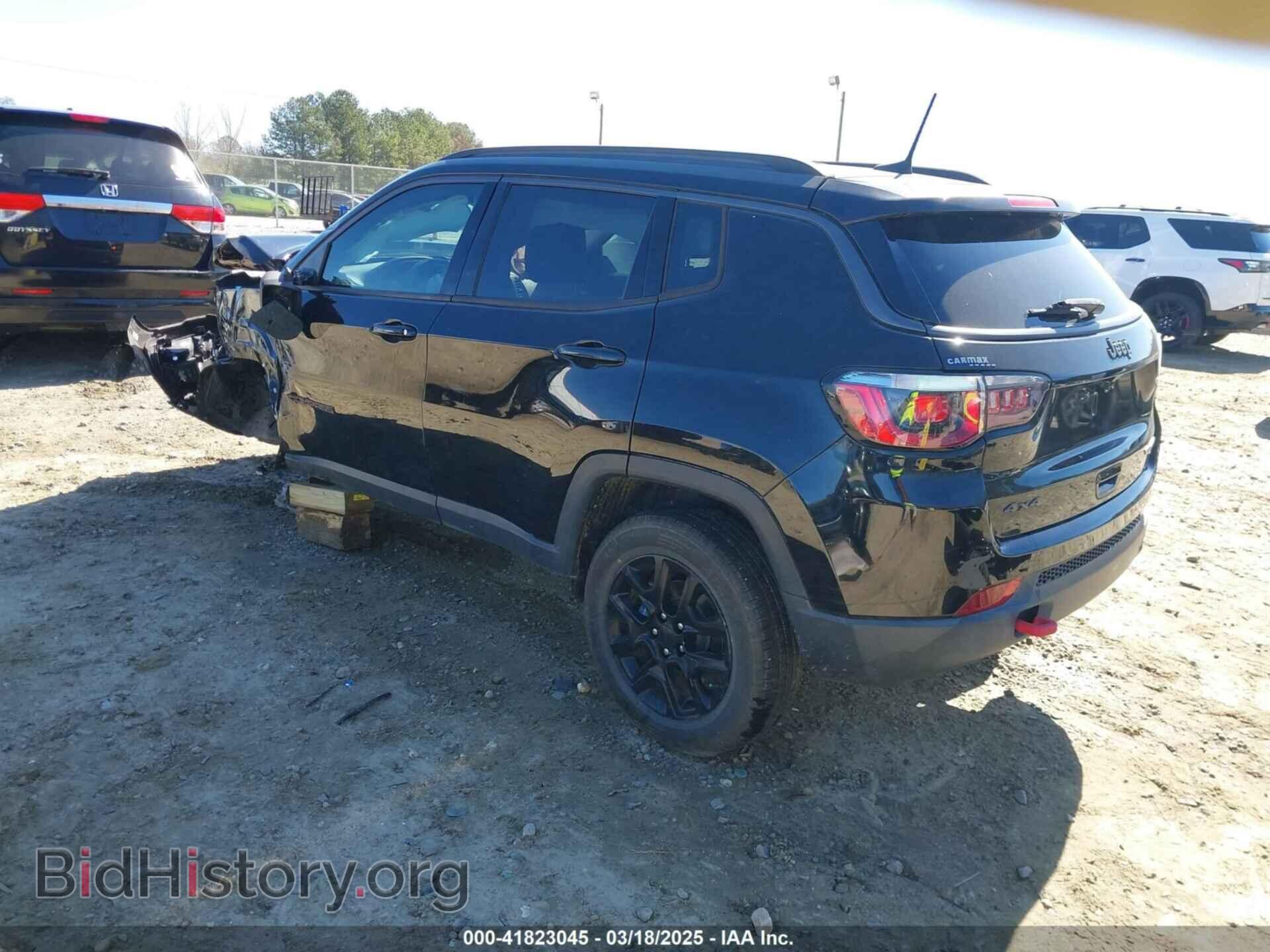 2018 JEEP COMPASS - VIN: 3C4NJDDB2JT235235 - Фото 3