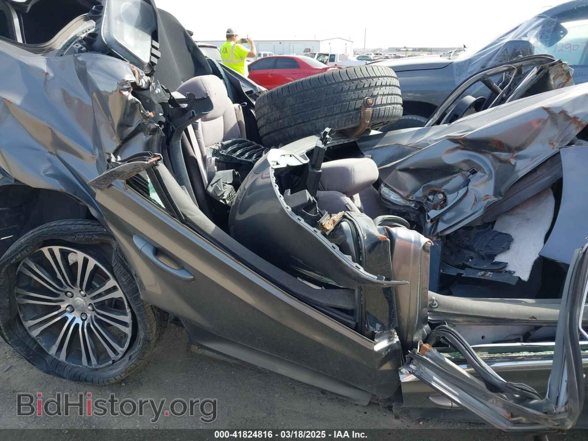 2012 CHRYSLER 300 - VIN: 2C3CCABG5CH129778 - Фото 8