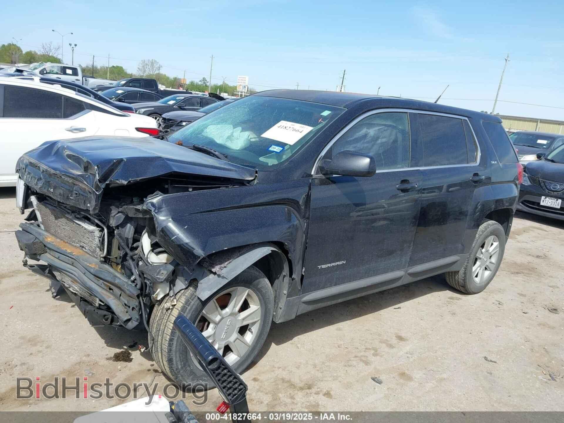 2011 GMC TERRAIN - VIN: 2CTALMEC0B6426050 - Photo 2
