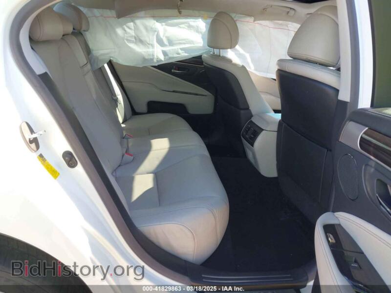 2013 Lexus LS 460 (VIN JTHBL5EF4D5120384) — фото 8 из 16