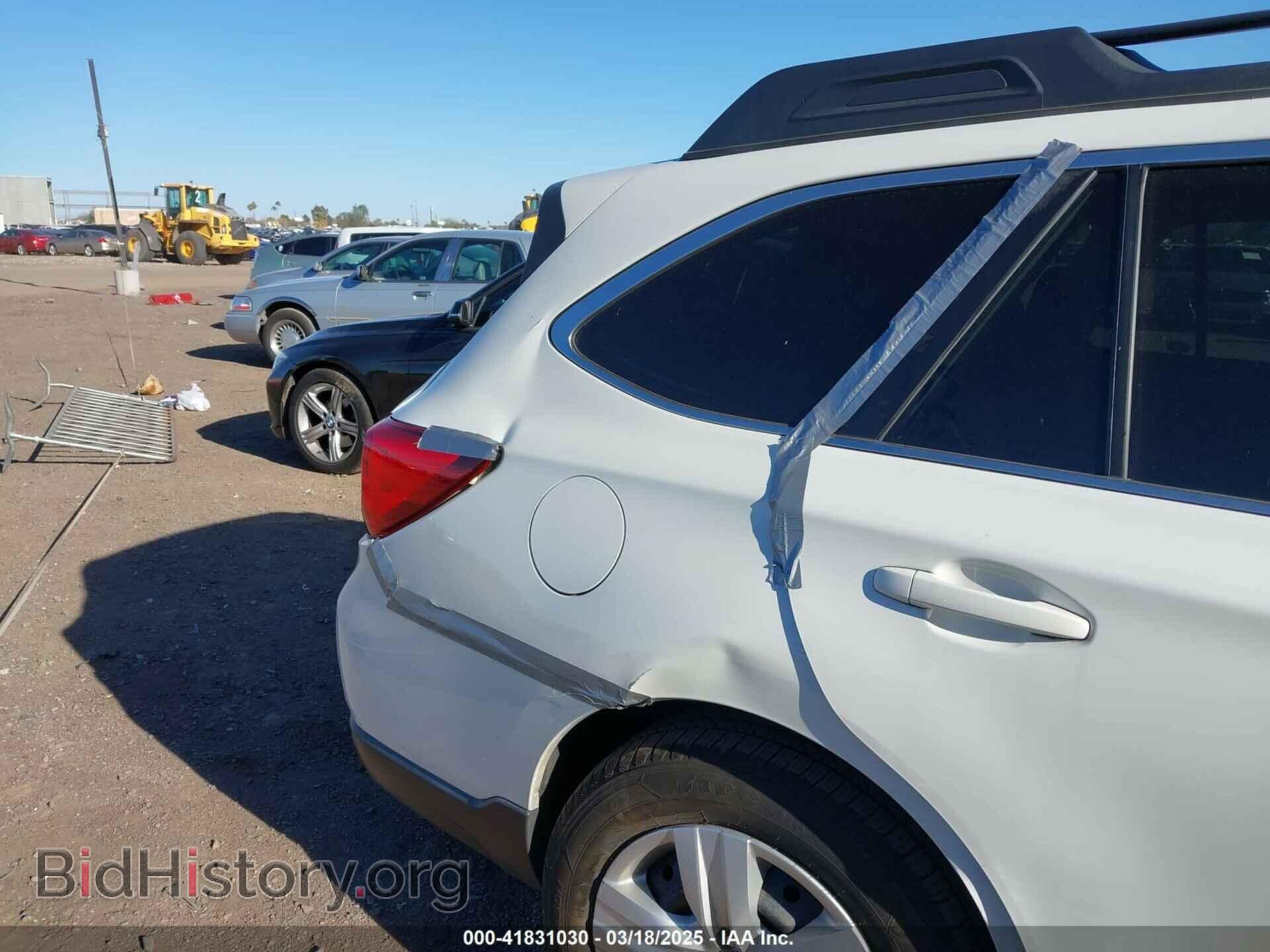 2017 SUBARU OUTBACK - VIN: 4S4BSCACXH3371069 - Фото 6