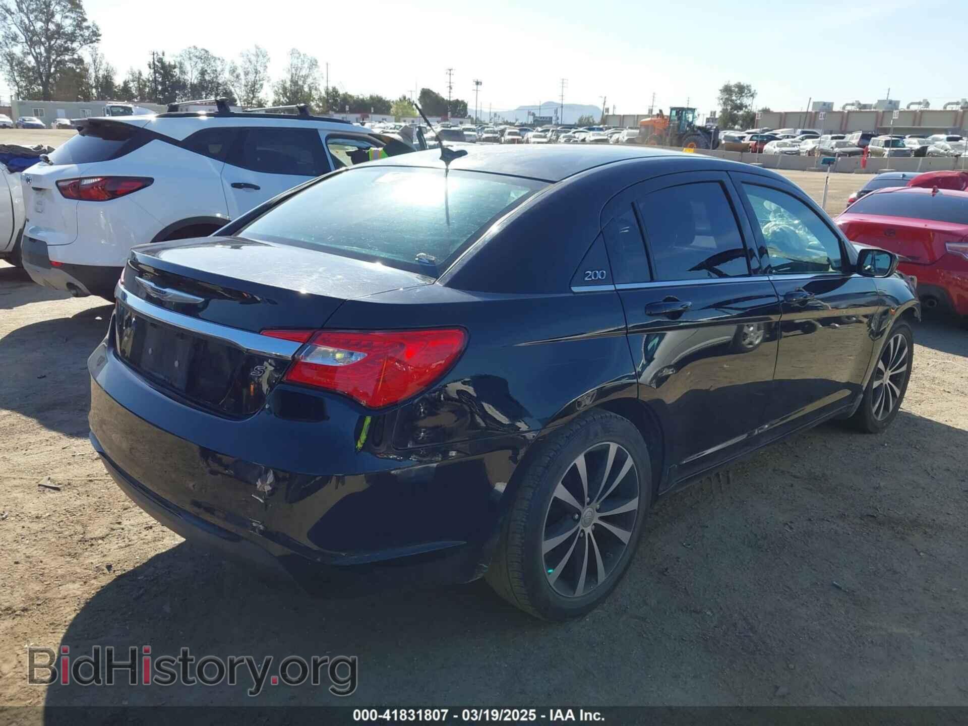 2013 CHRYSLER 200 - VIN: 1C3CCBCG2DN501817 - Фото 4