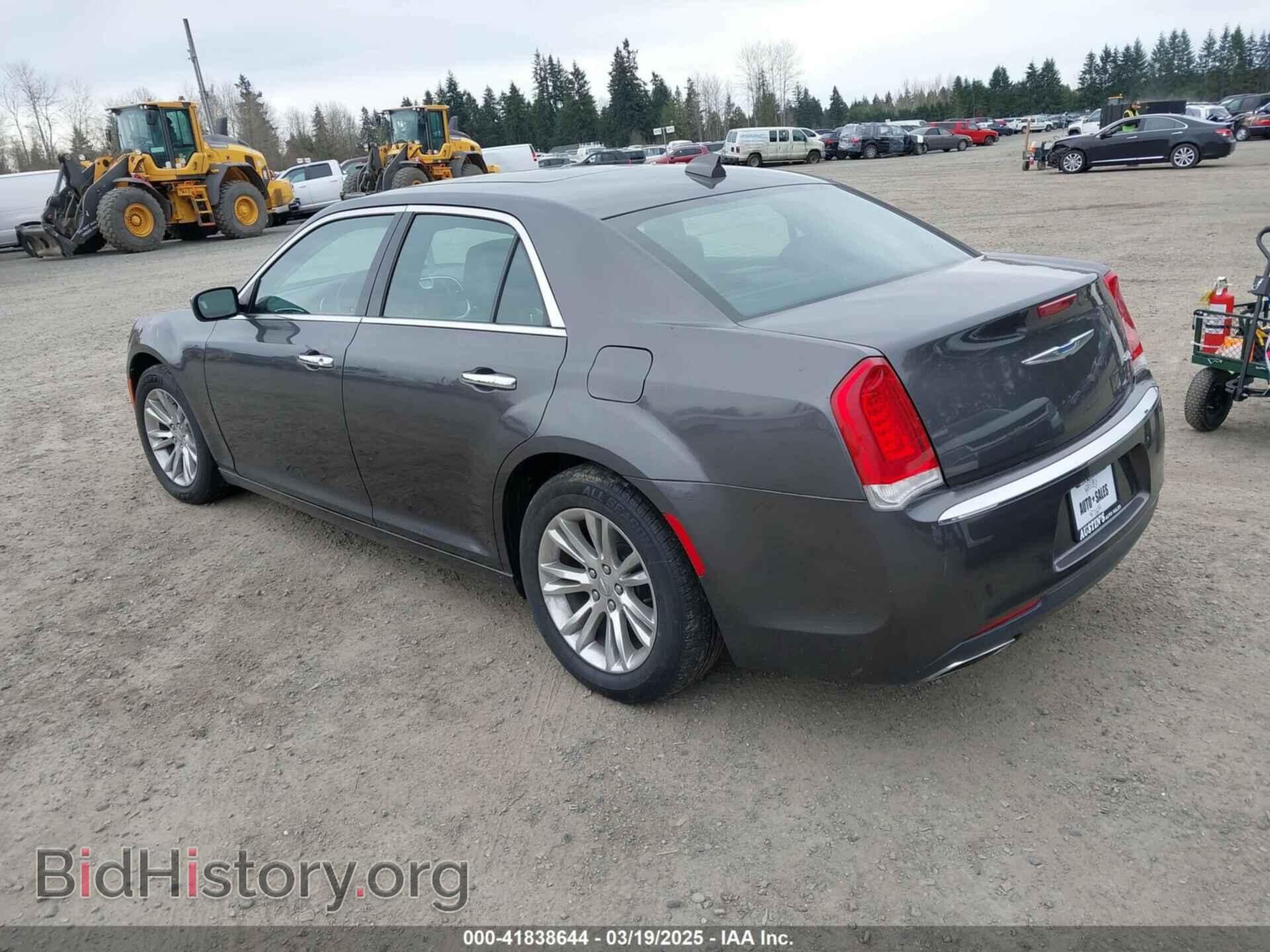 2017 CHRYSLER 300C - VIN: 2C3CCAEG0HH552240 - Фото 3
