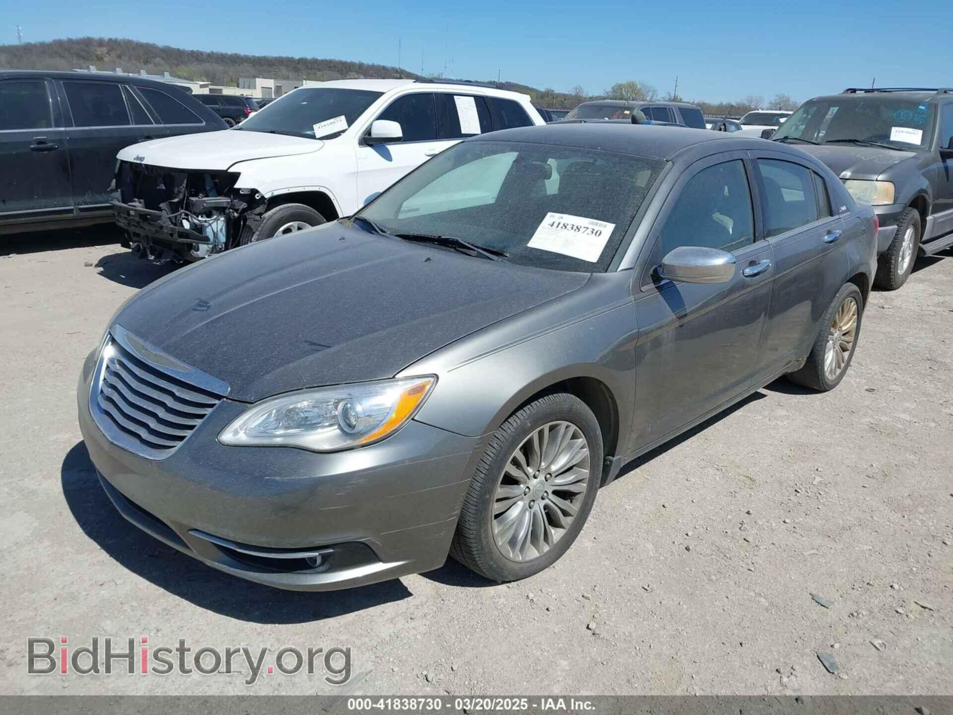 2012 CHRYSLER 200 - VIN: 1C3CCBCB1CN249979 - Фото 2