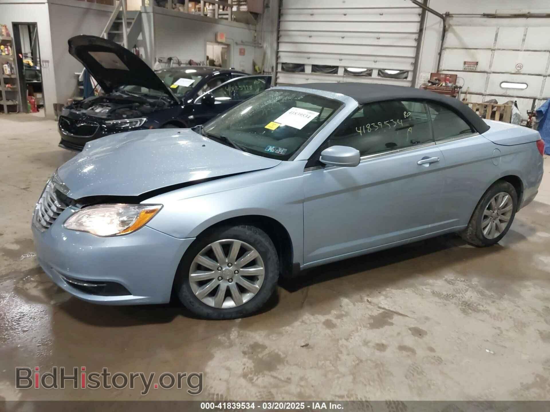2012 CHRYSLER 200 - VIN: 1C3BCBEB0CN218635 - Фото 2