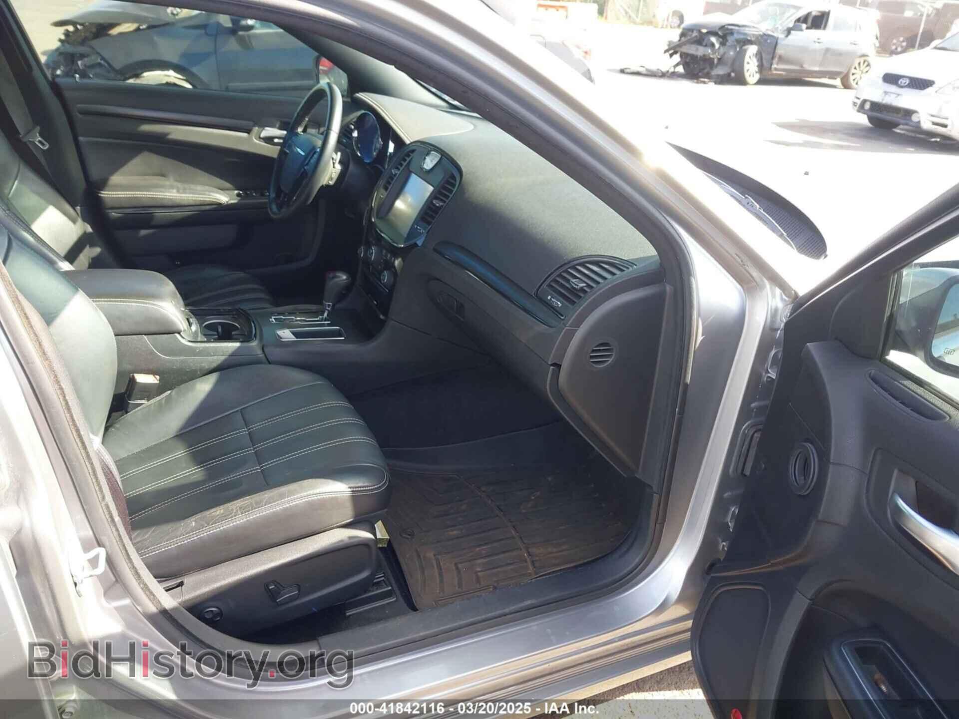 2014 CHRYSLER 300 - VIN: 2C3CCABT5EH202874 - Фото 5