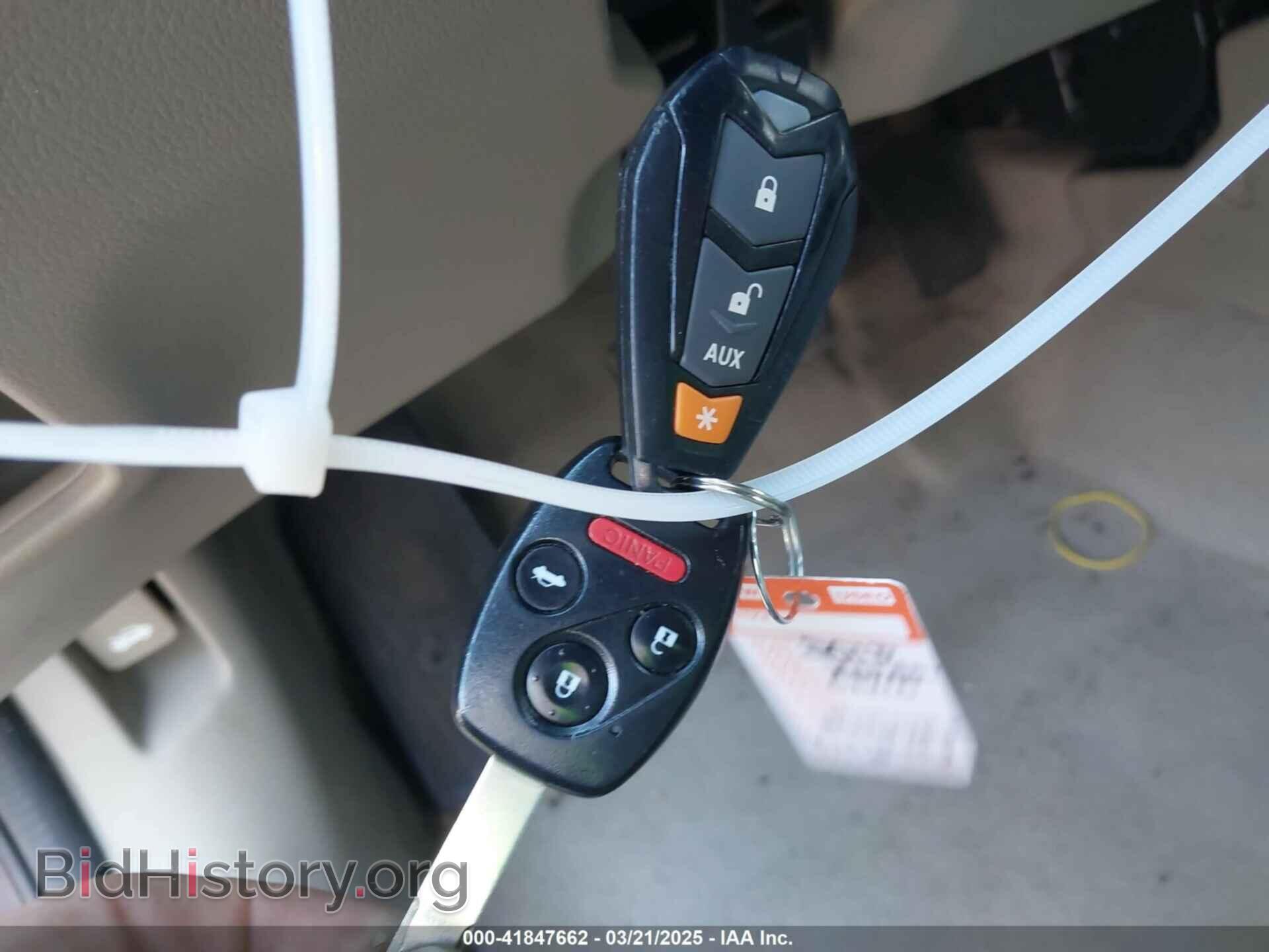 2012 HONDA CIVIC - VIN: 2HGFB2F83CH537184 - Фото 11
