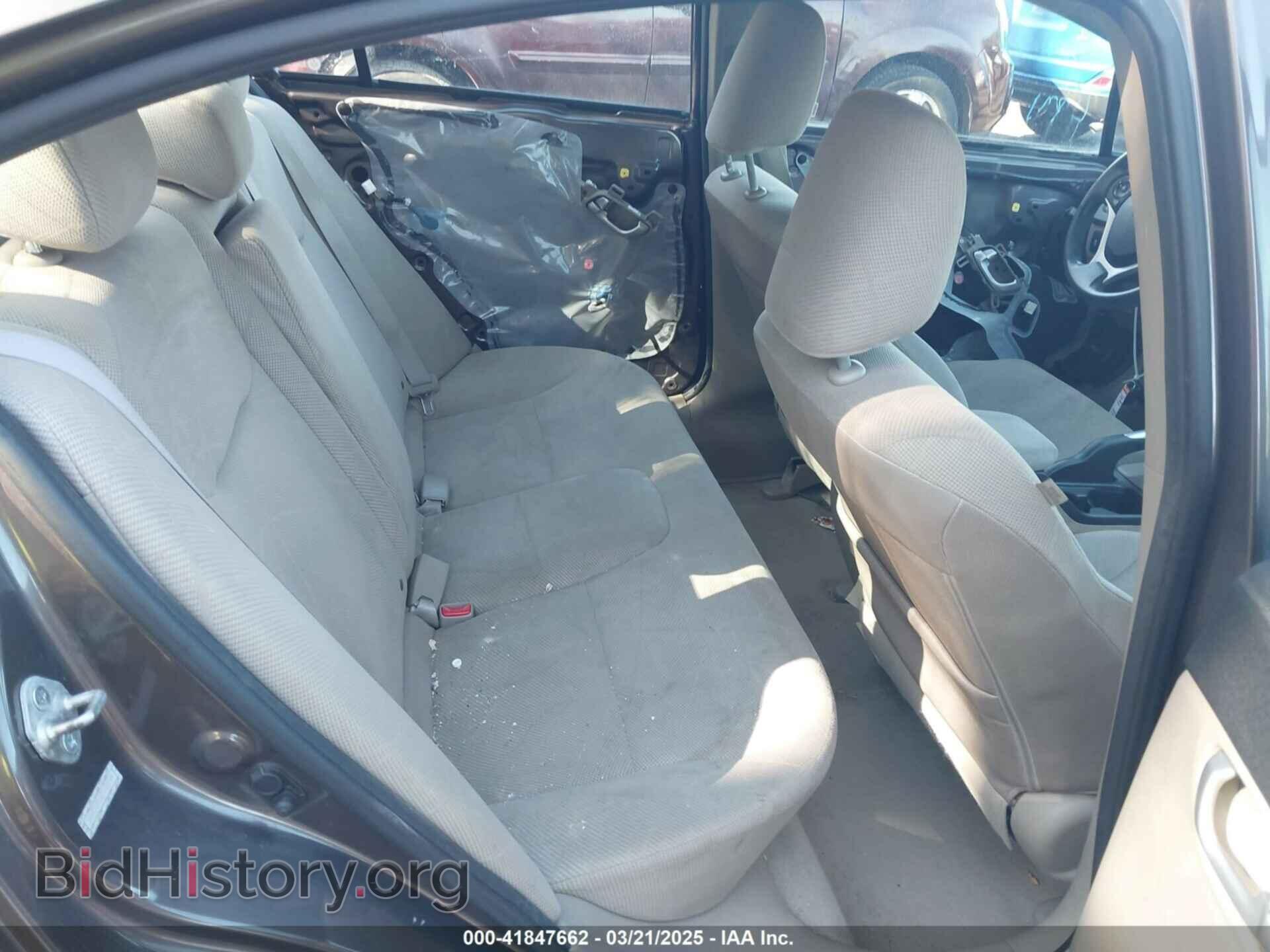 2012 HONDA CIVIC - VIN: 2HGFB2F83CH537184 - Фото 8