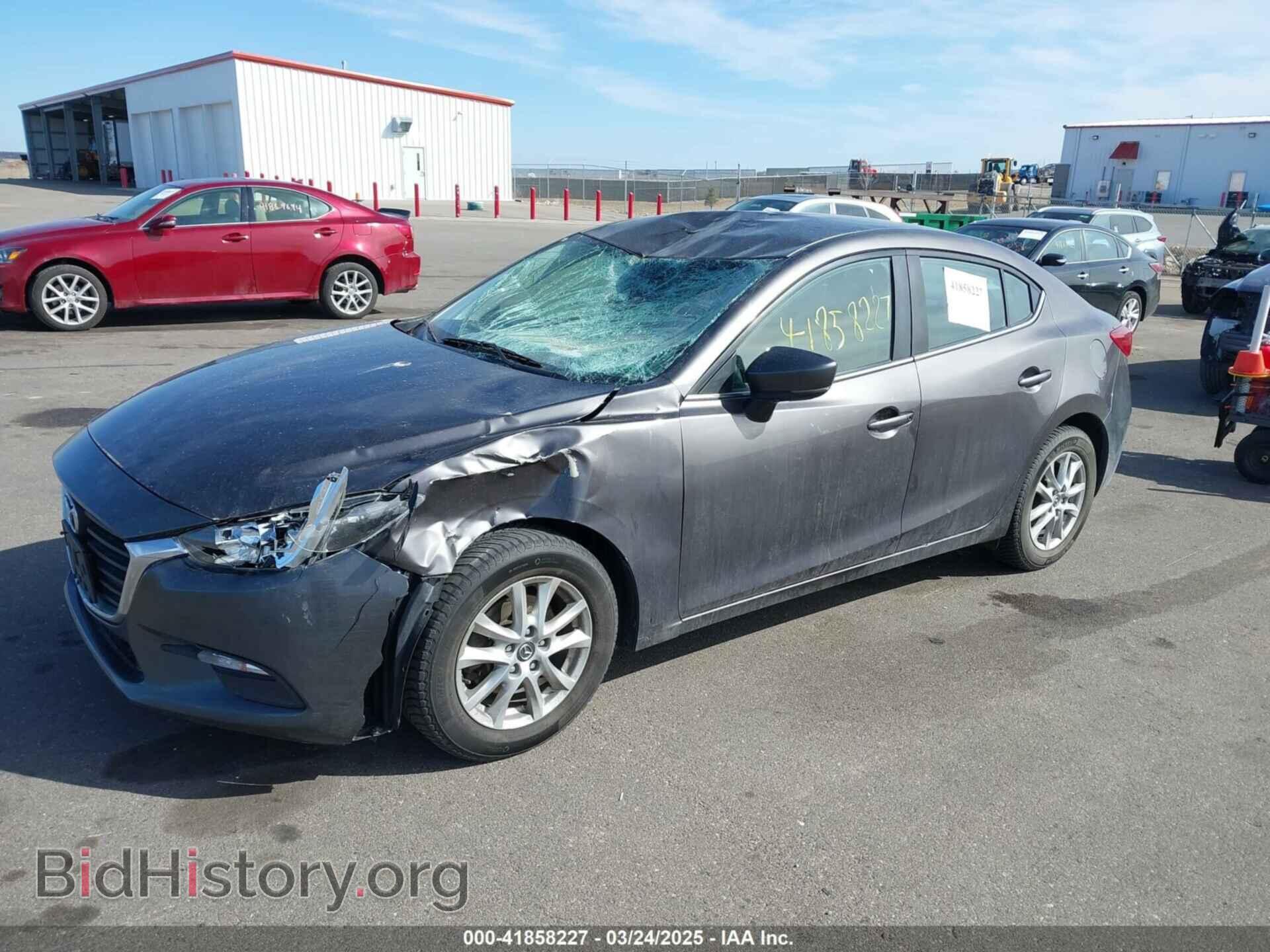 2018 MAZDA MAZDA3 - VIN: 3MZBN1U76JM183441 - Фото 2