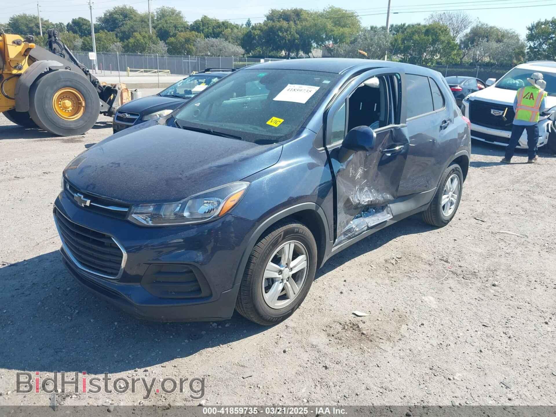 2019 CHEVROLET TRAX - VIN: 3GNCJKSB3KL214935 - Photo 2