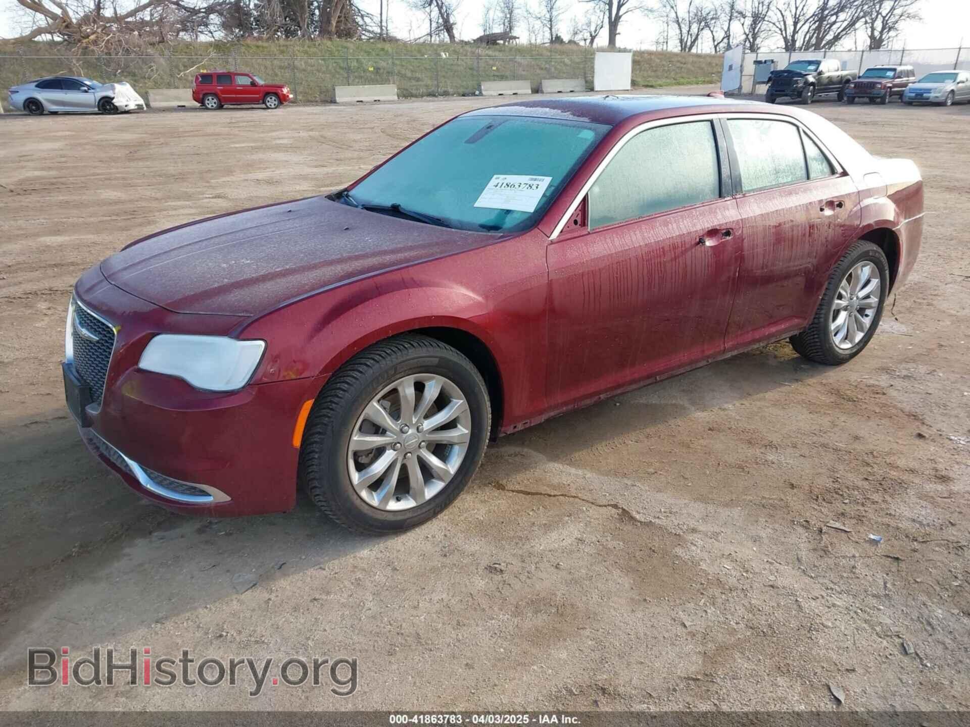 2017 CHRYSLER 300 - VIN: 2C3CCARG4HH545012 - Фото 2