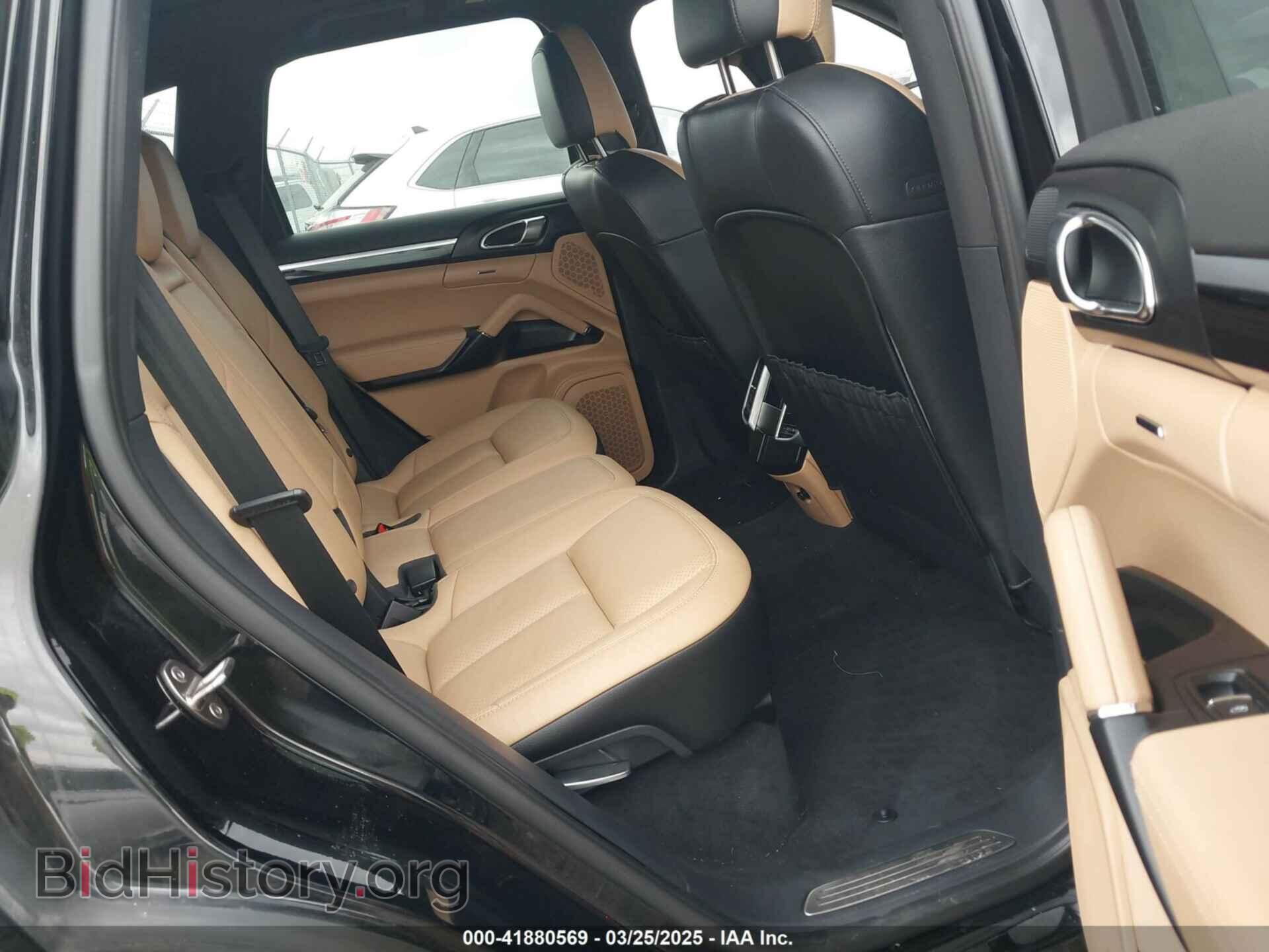 2016 PORSCHE CAYENNE - VIN: WP1AA2A23GKA08037 - Фото 8