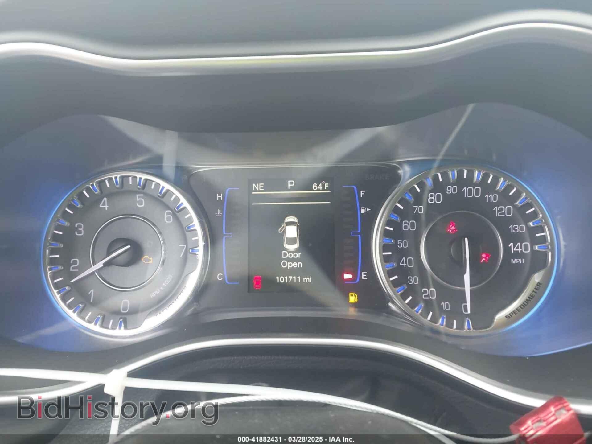 2016 CHRYSLER 200 - VIN: 1C3CCCAB3GN120351 - Фото 7