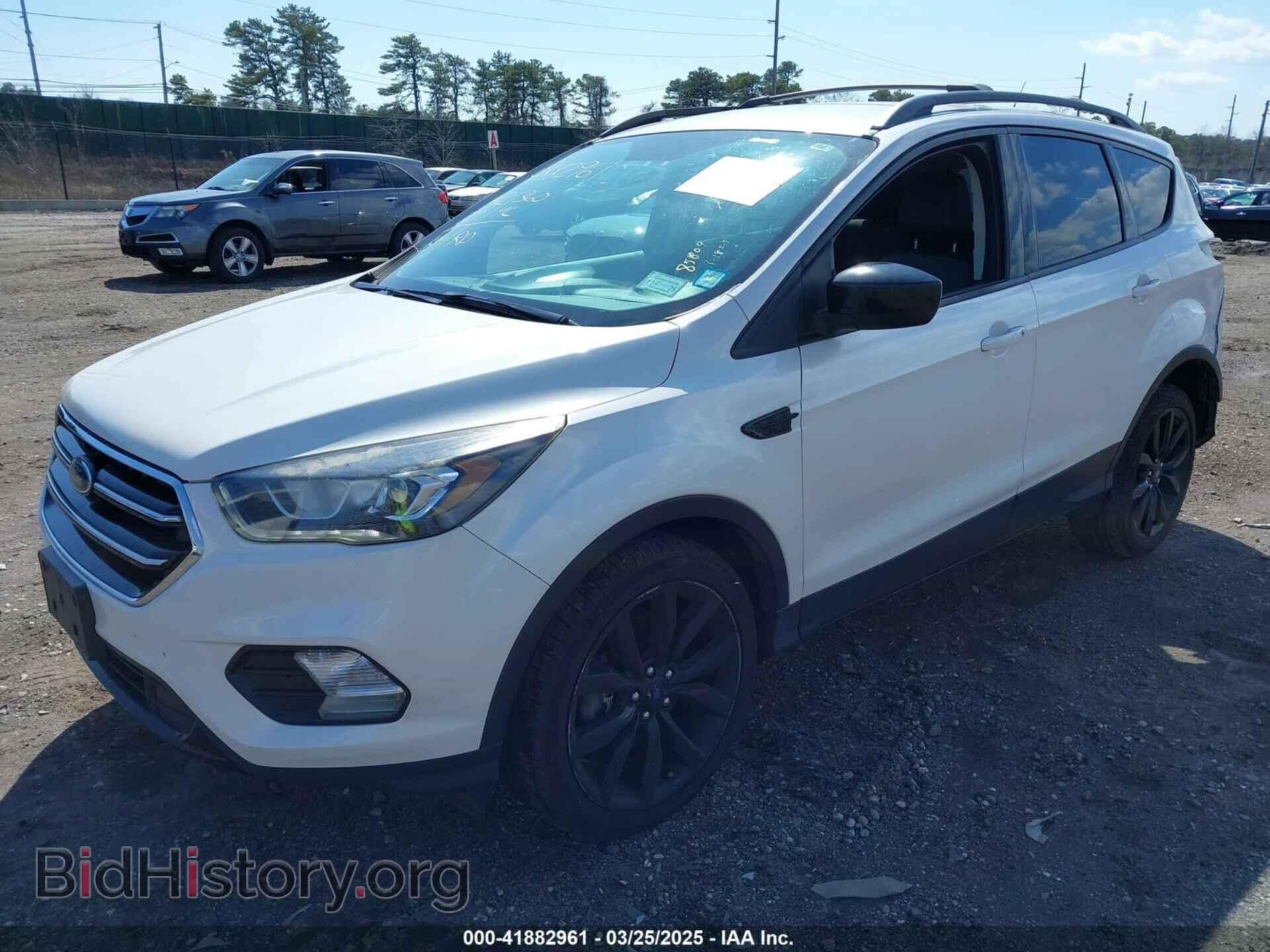 2017 FORD ESCAPE - VIN: 1FMCU9G94HUB25559 - Фото 2