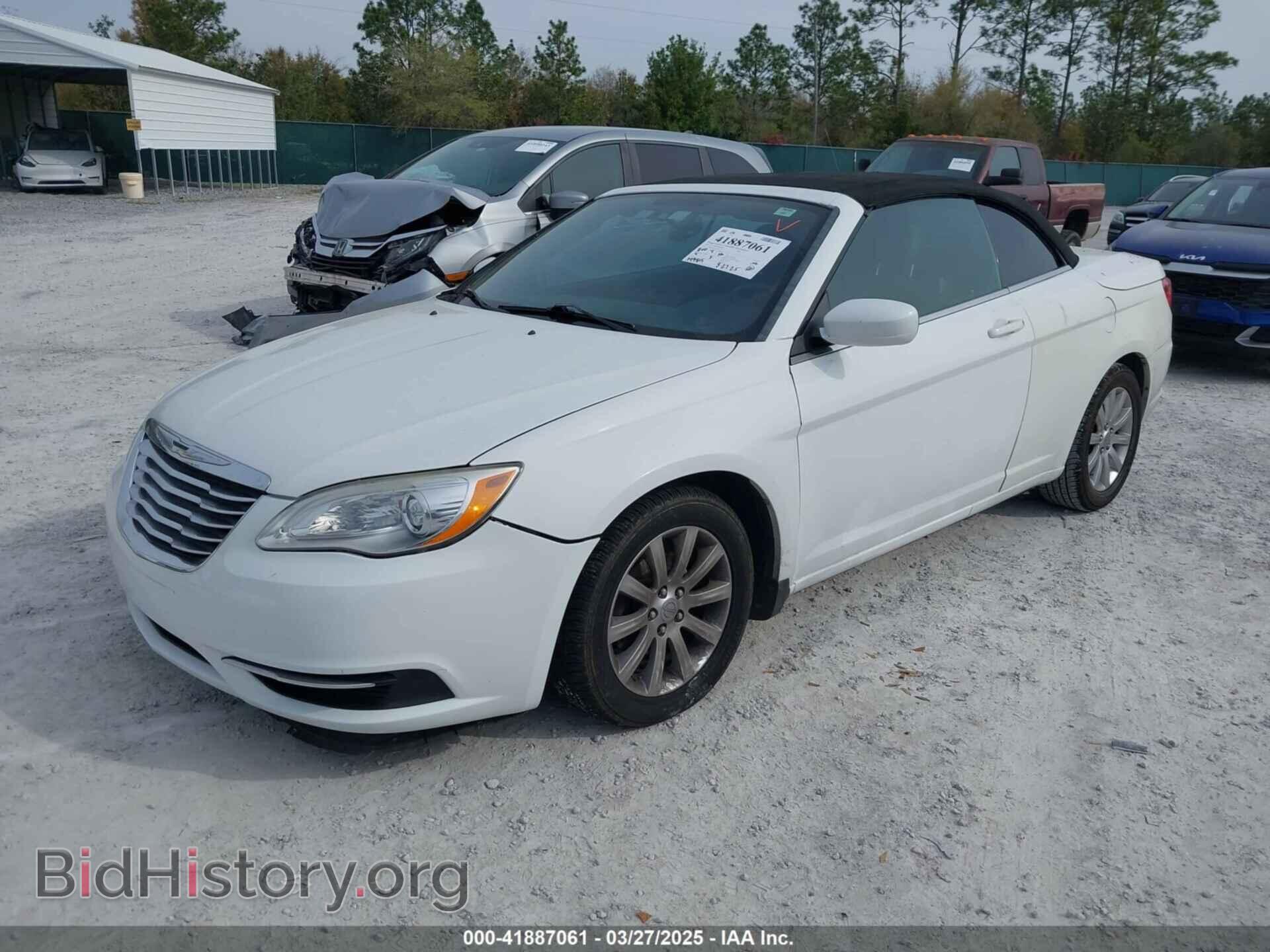2012 CHRYSLER 200 - VIN: 1C3BCBEB3CN116021 - Фото 2
