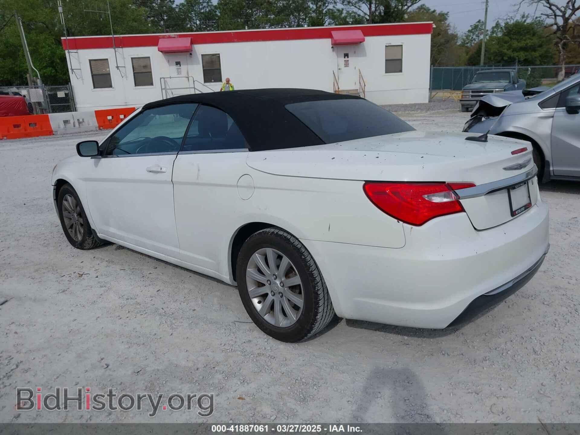 2012 CHRYSLER 200 - VIN: 1C3BCBEB3CN116021 - Фото 3