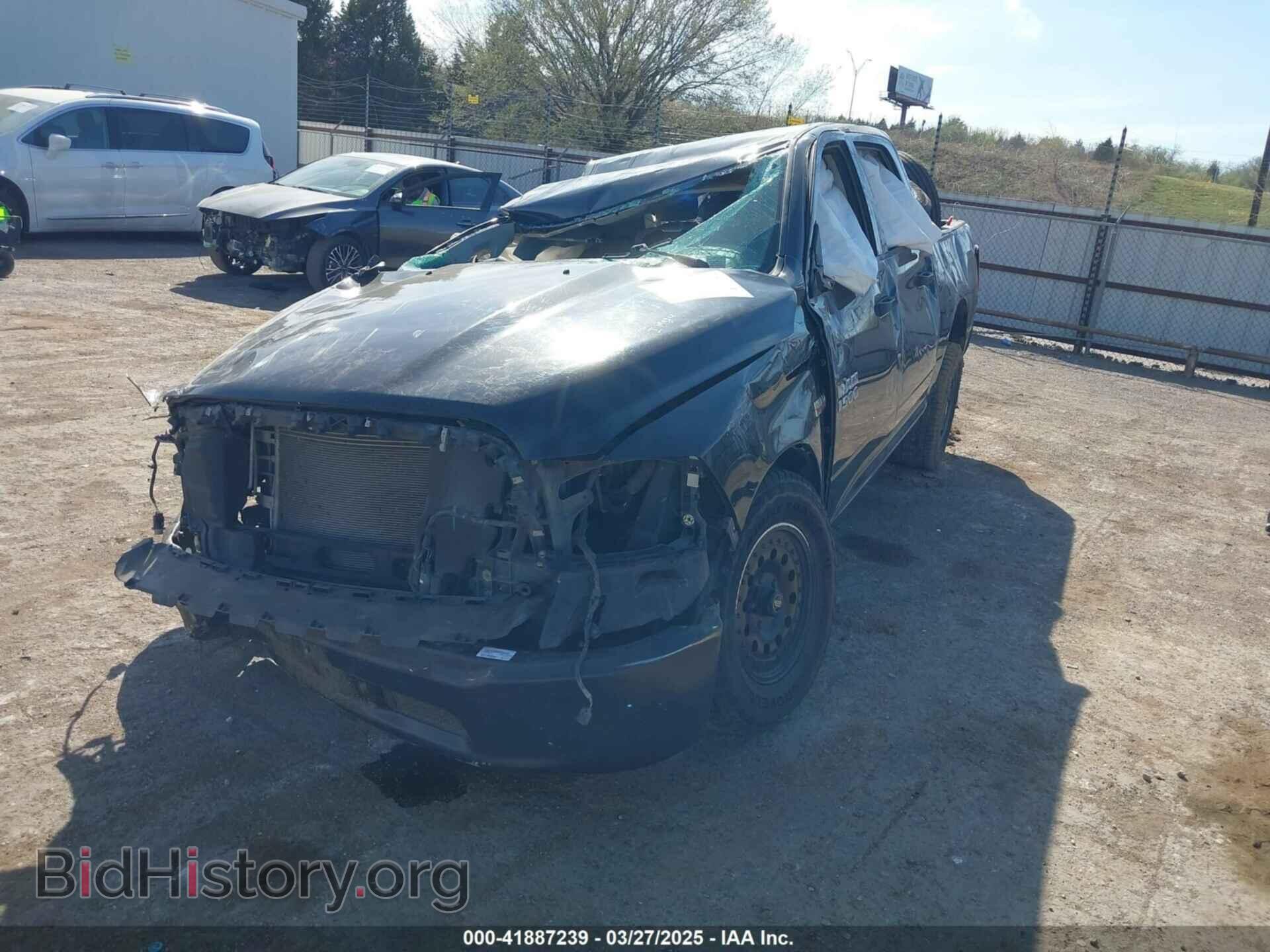 2015 RAM 1500 - VIN: 3C6RR6KT2FG637085 - Фото 2