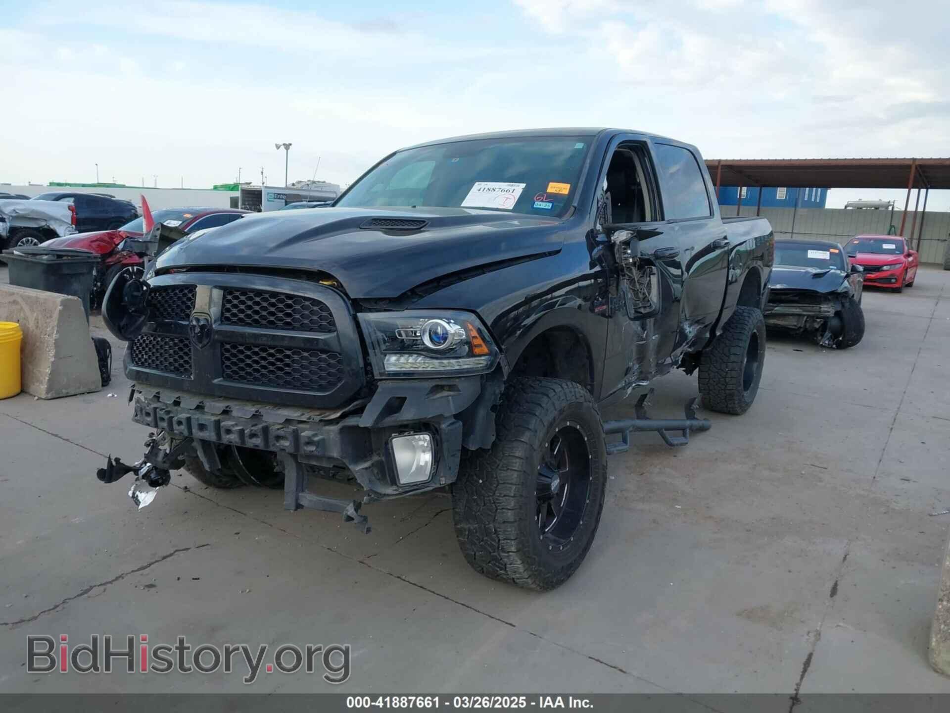 2018 RAM 1500 - VIN: 1C6RR7MT8JS168041 - Фото 2