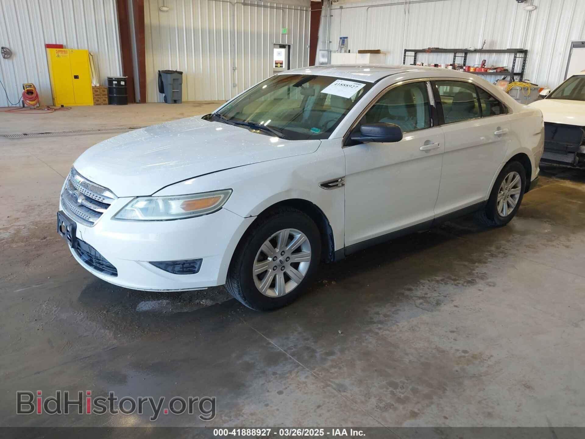 2010 FORD TAURUS - VIN: 1FAHP2DW2AG122902 - Фото 2