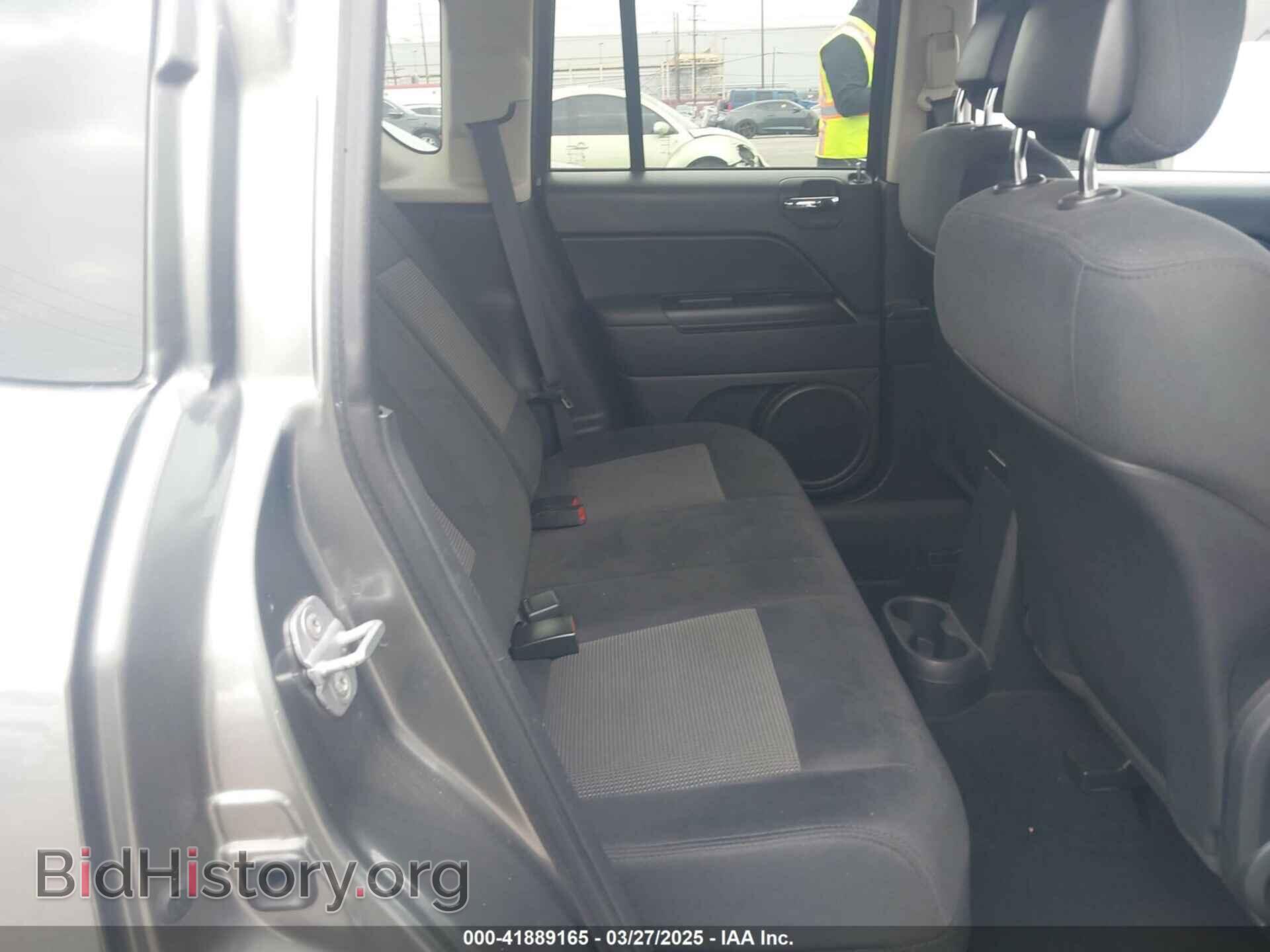 2011 JEEP COMPASS - VIN: 1J4NF1FB7BD244088 - Photo 8