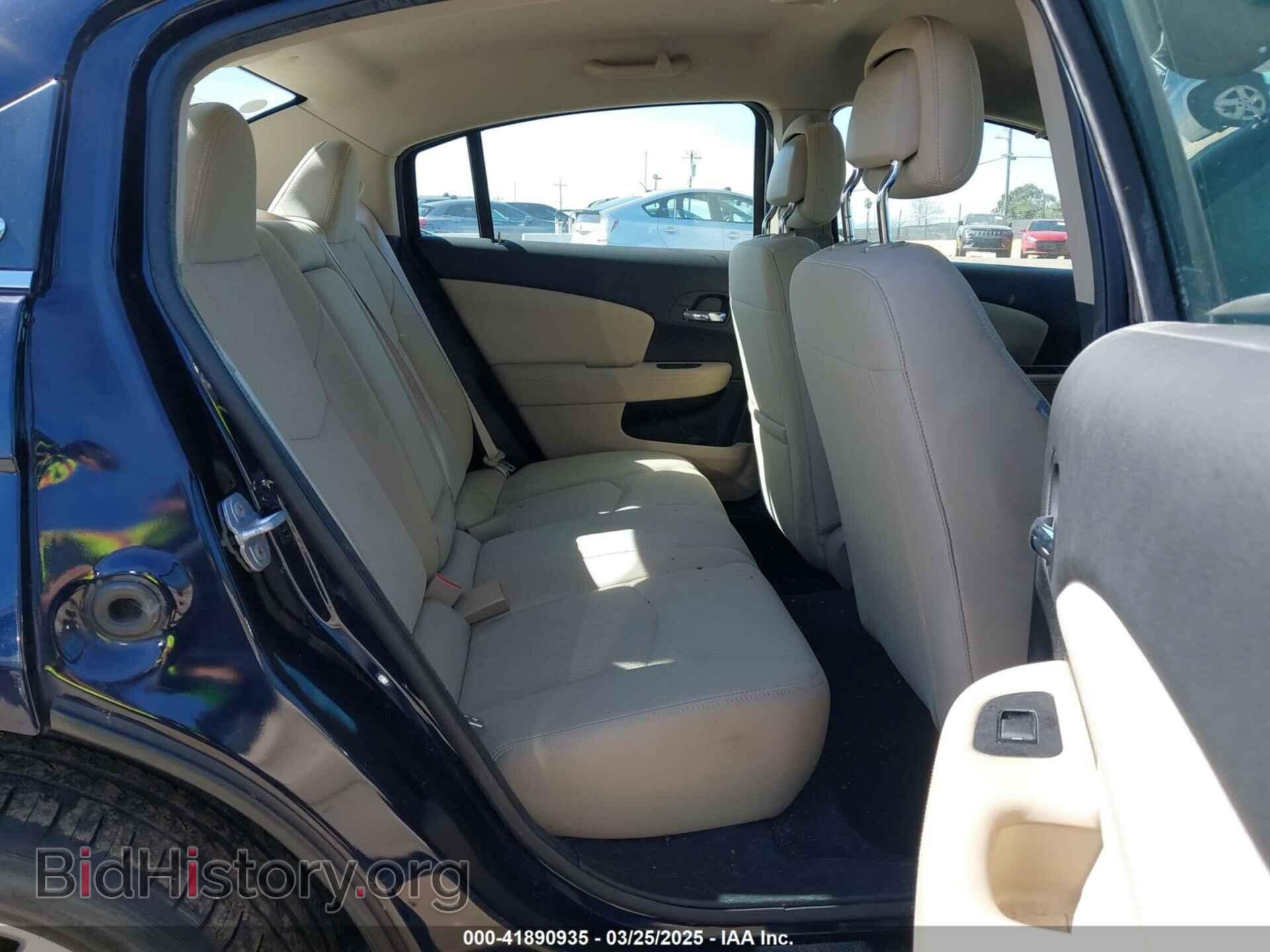 2012 CHRYSLER 200 - VIN: 1C3CCBBB7CN172794 - Фото 8