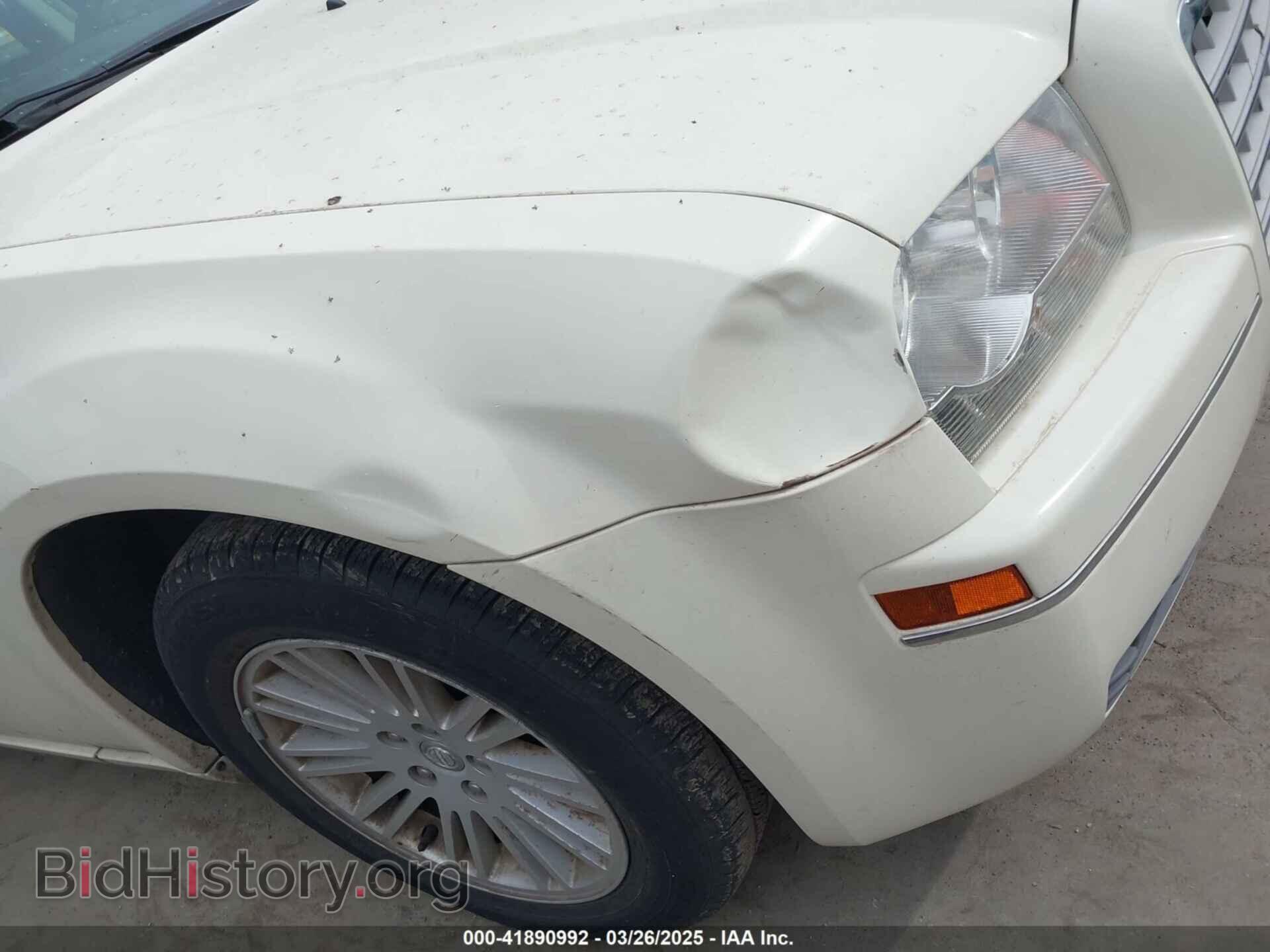 2010 CHRYSLER 300 - VIN: 2C3CA4CD7AH146820 - Фото 6