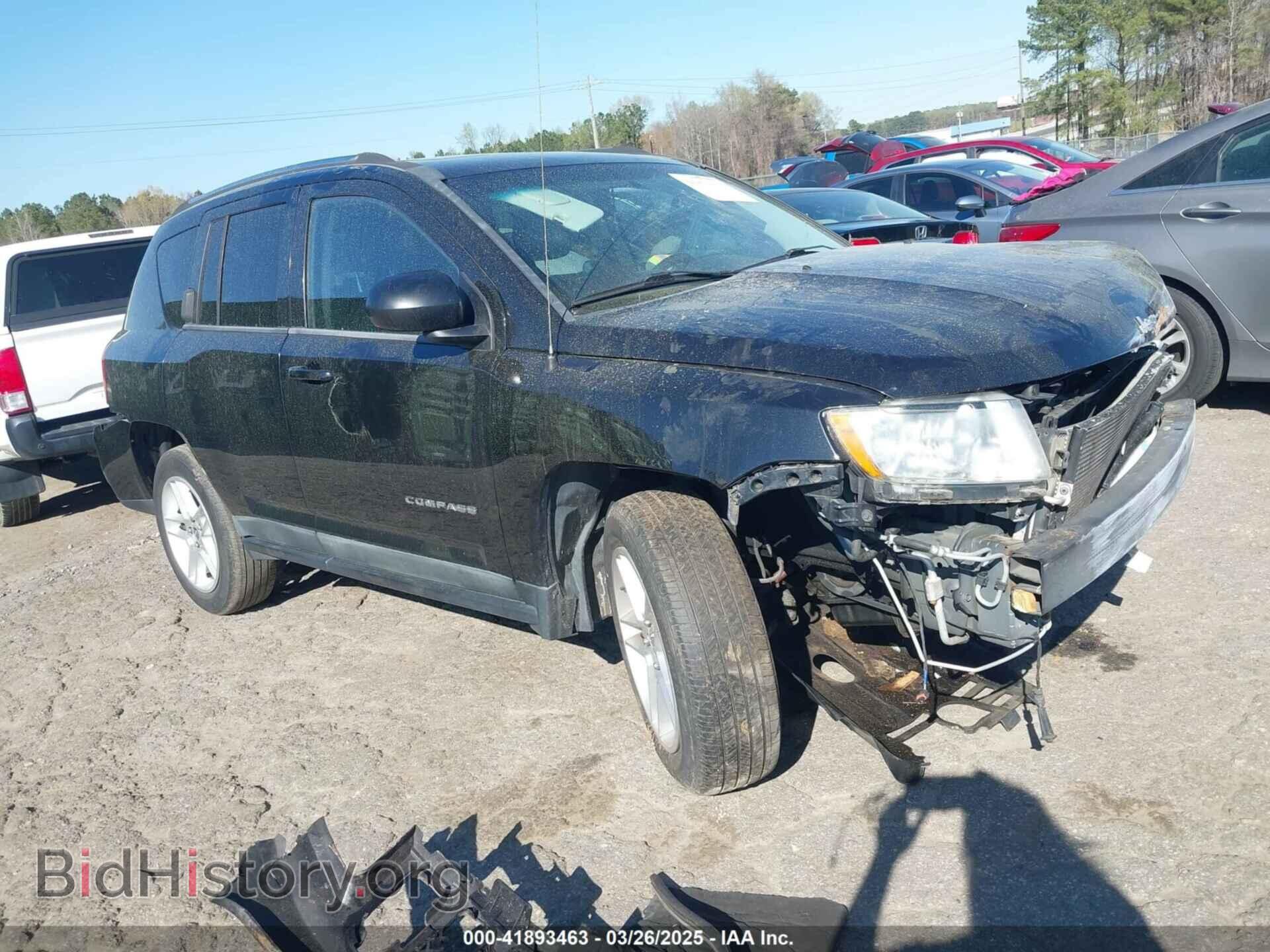 Photo 1J4NF5FB3BD189128 - JEEP COMPASS 2011
