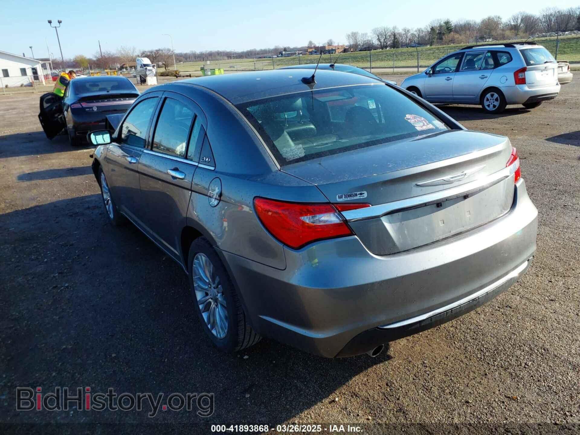 2013 CHRYSLER 200 - VIN: 1C3CCBCG9DN585697 - Фото 3