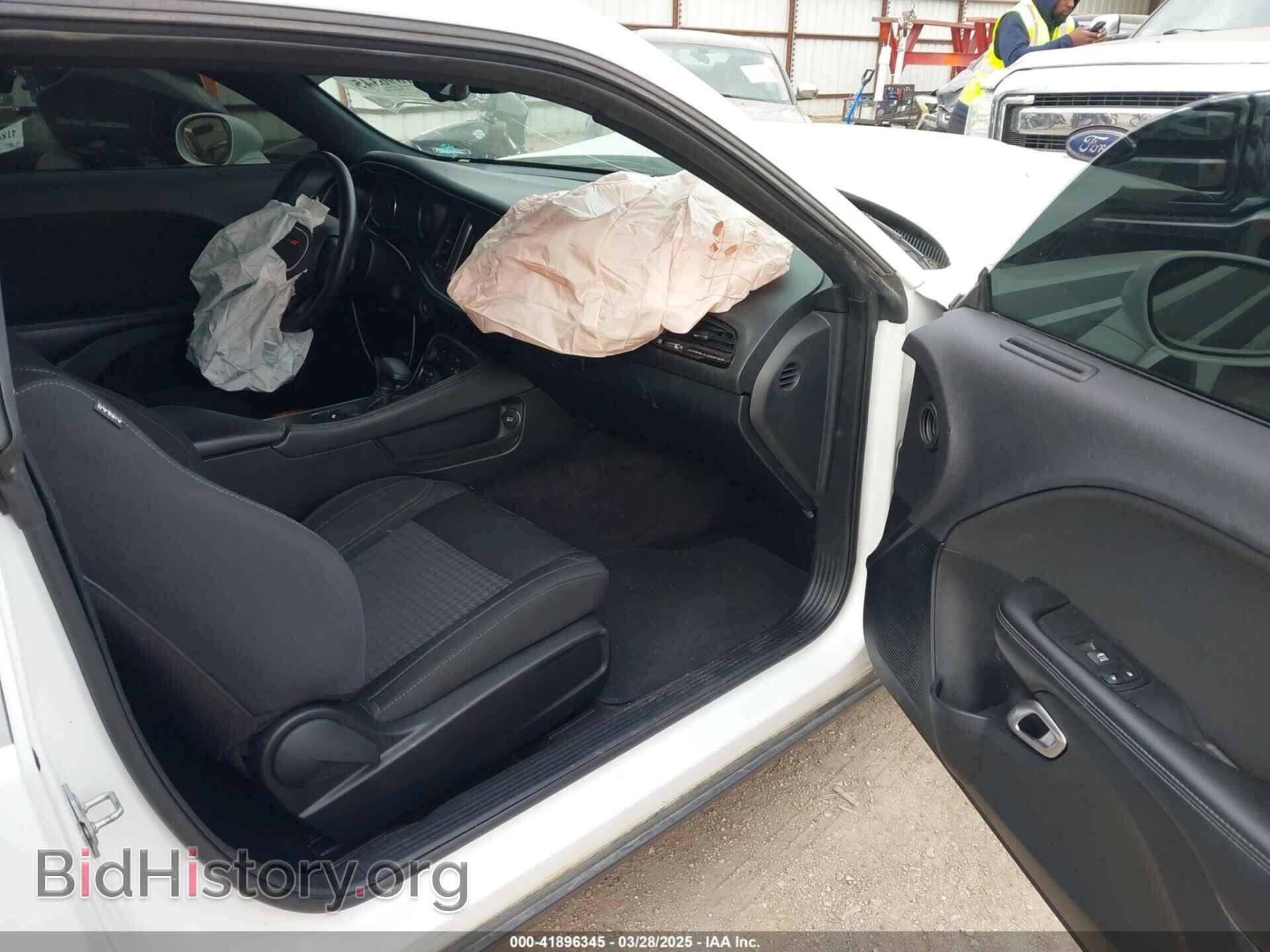 2018 DODGE CHALLENGER - VIN: 2C3CDZAG4JH131886 - Фото 5